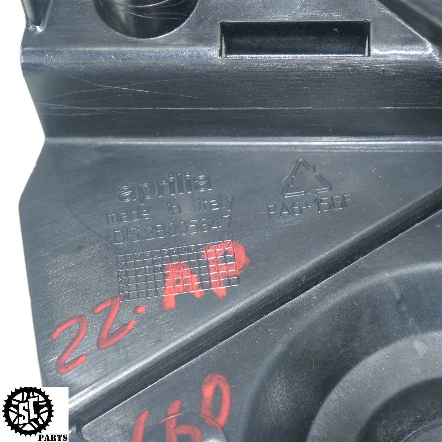 21-23 APRILIA RS660 FRONT SPROCKET COVER 2B005847 A08