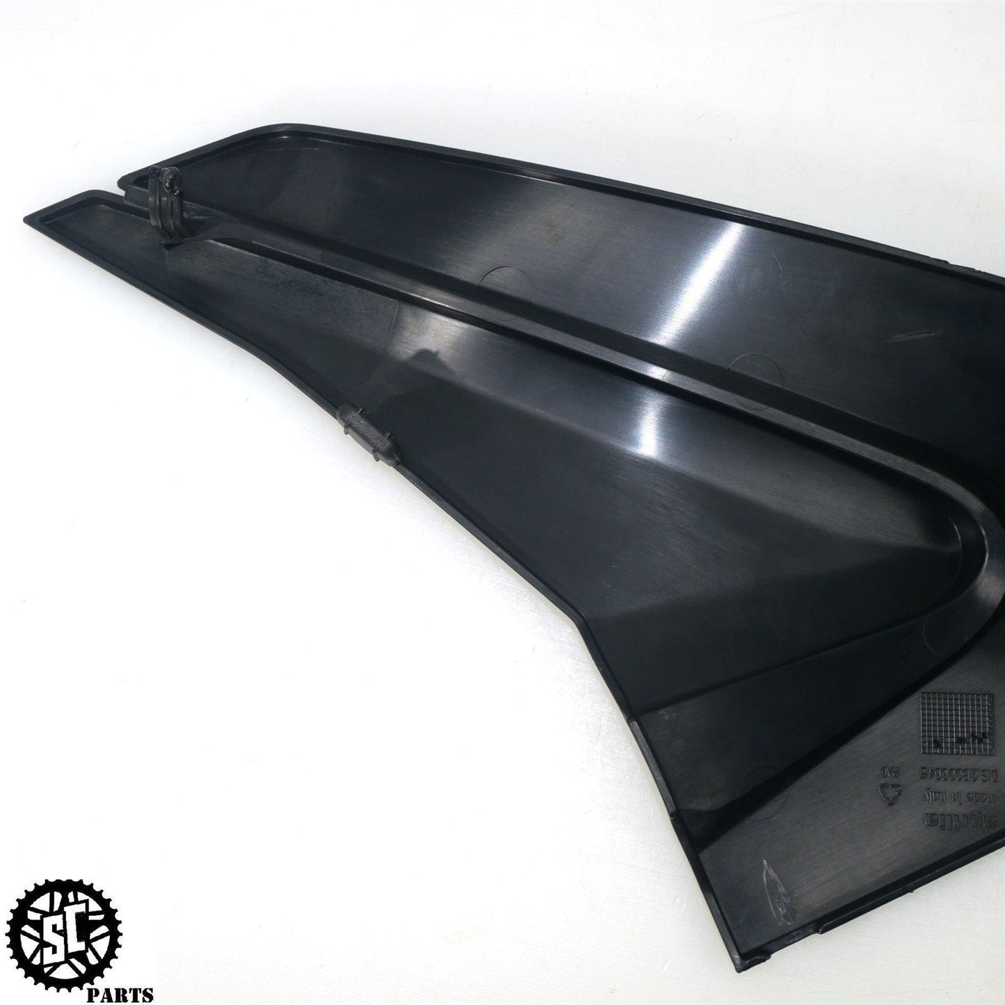 21-23 APRILIA RS660 RIGHT SIDE TANK FAIRING PANEL 2B006645 A08