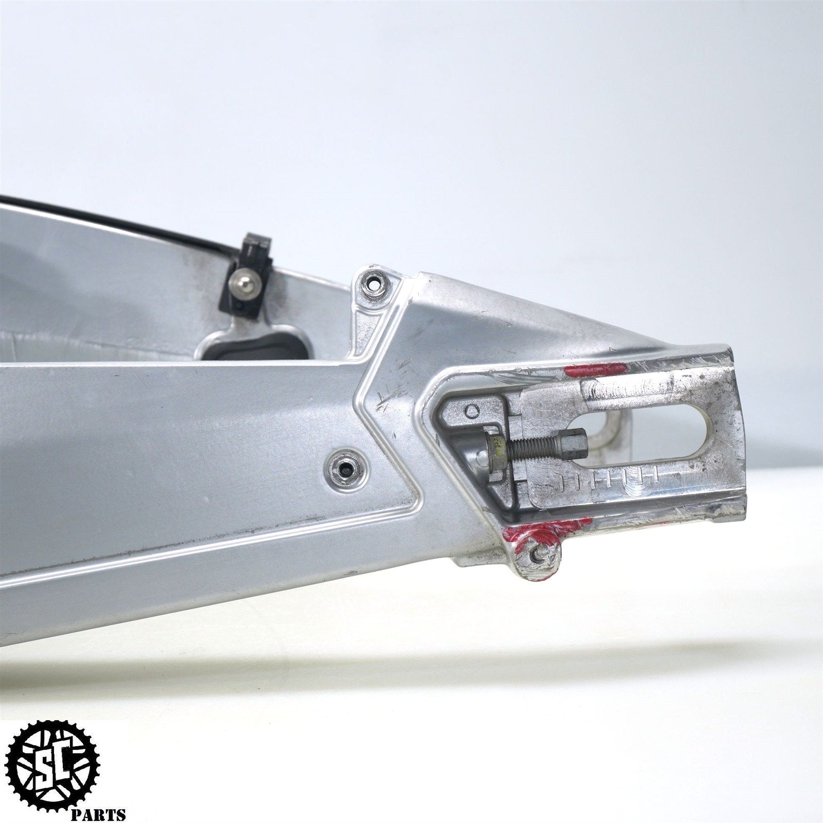 21-23 APRILIA RS660 REAR SWINGARM 2B007756 A08