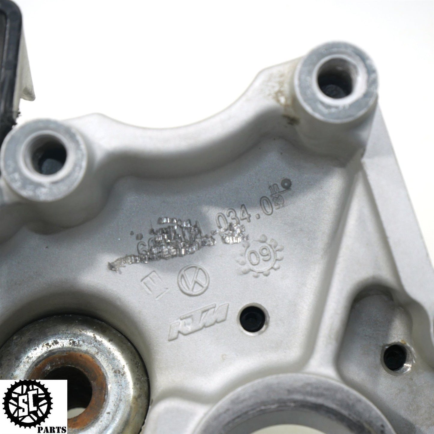 2010 KTM 990 ADVENTURE R UPPER TRIPLE TREE CLAMP 6000103401801S KT10