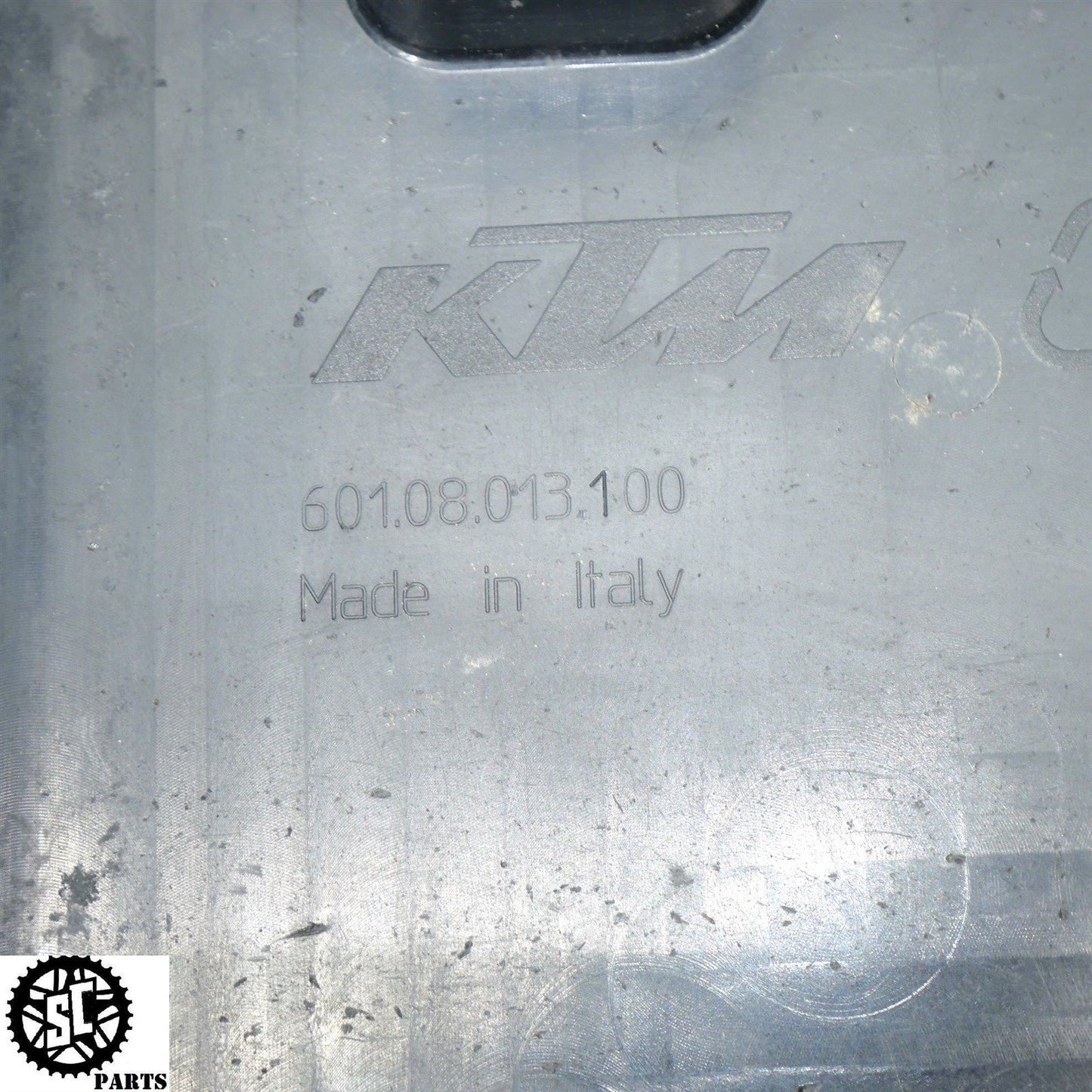 2010 KTM 990 ADVENTURE R REAR FENDER UNDER TAIL TRAY FAIRING 60108013100 KT10