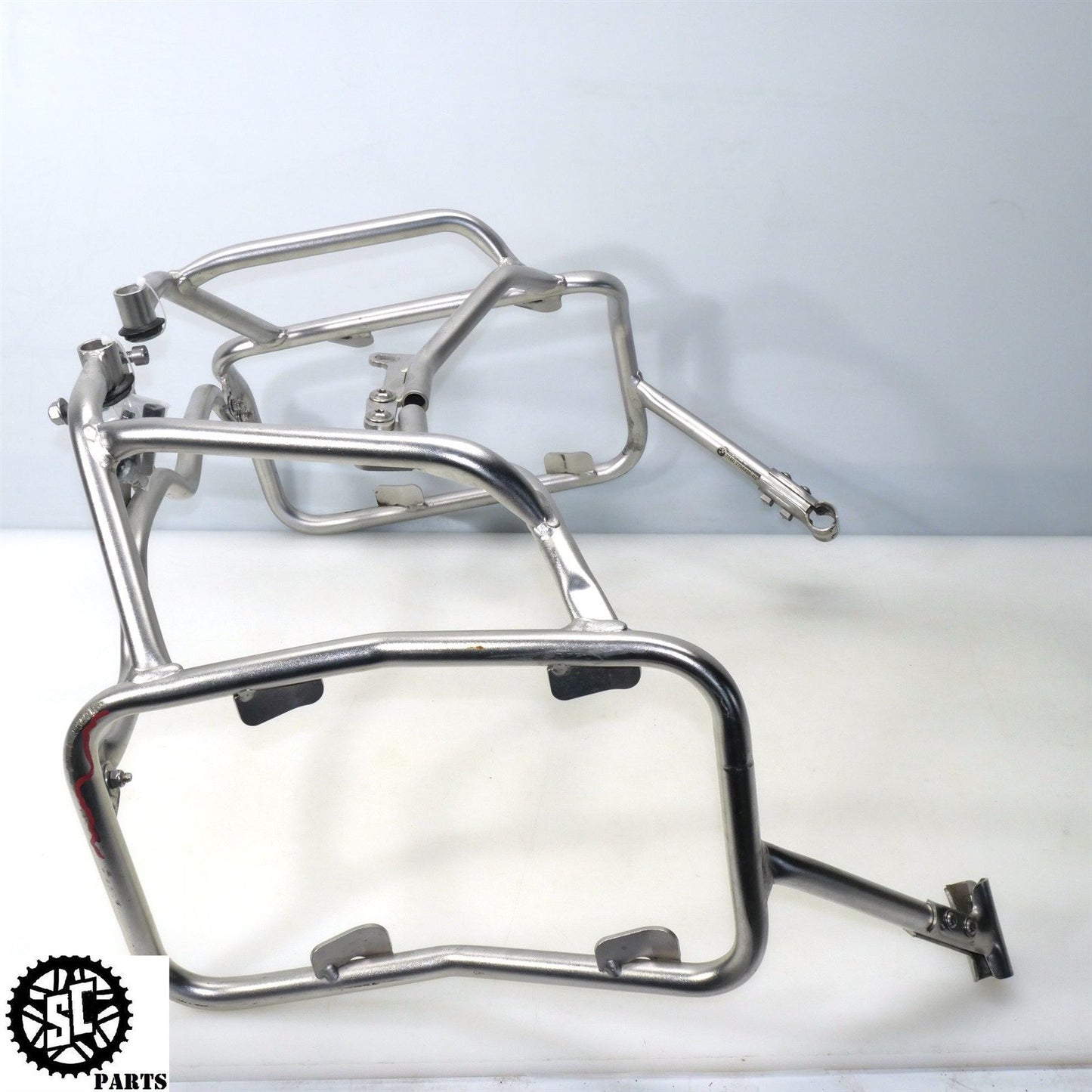 13-18 BMW F800GS PANNIER LUGGAGE RACK ALUMINIUM BRACKET 4654854391802 B26