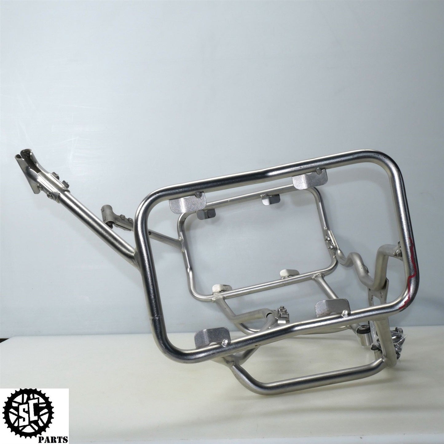 13-18 BMW F800GS PANNIER LUGGAGE RACK ALUMINIUM BRACKET 4654854391802 B26