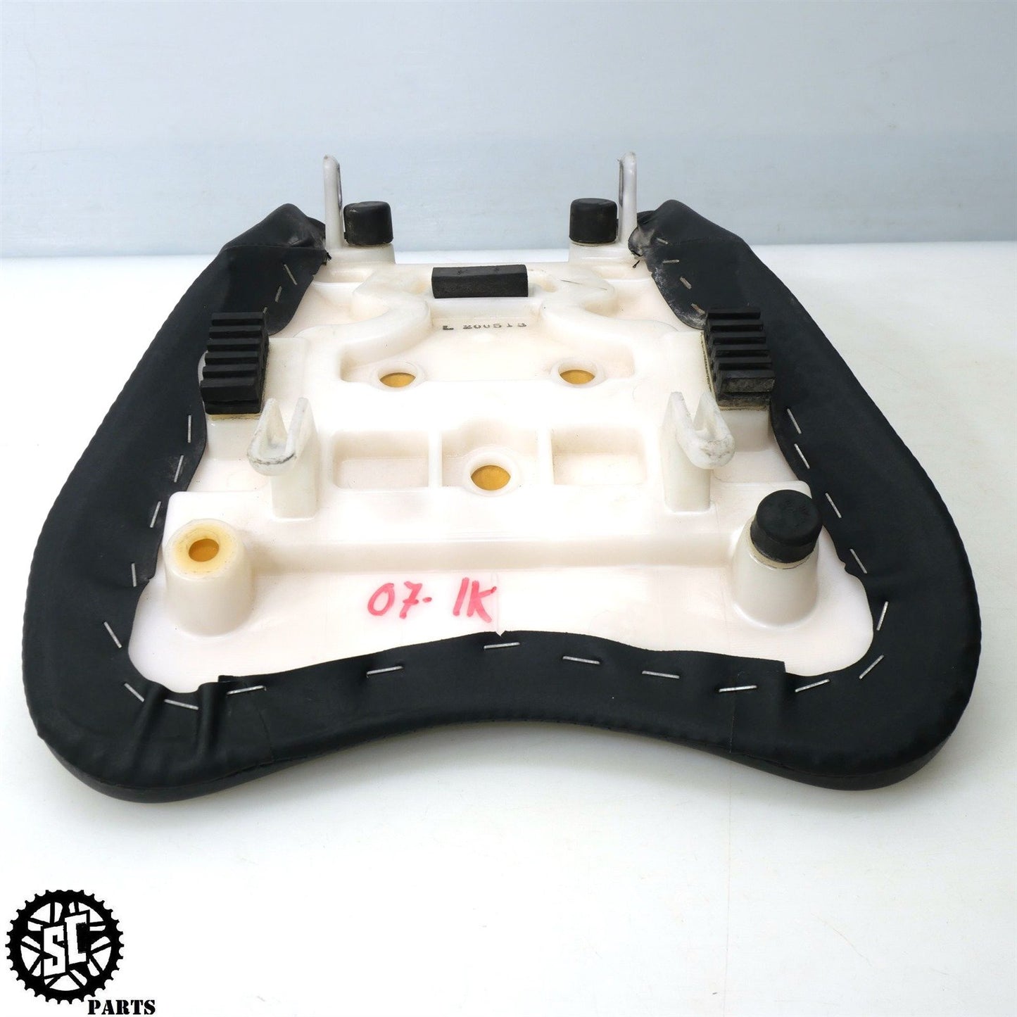 07 08 SUZUKI GSXR 1000 FRONT SEAT FACTORY S73