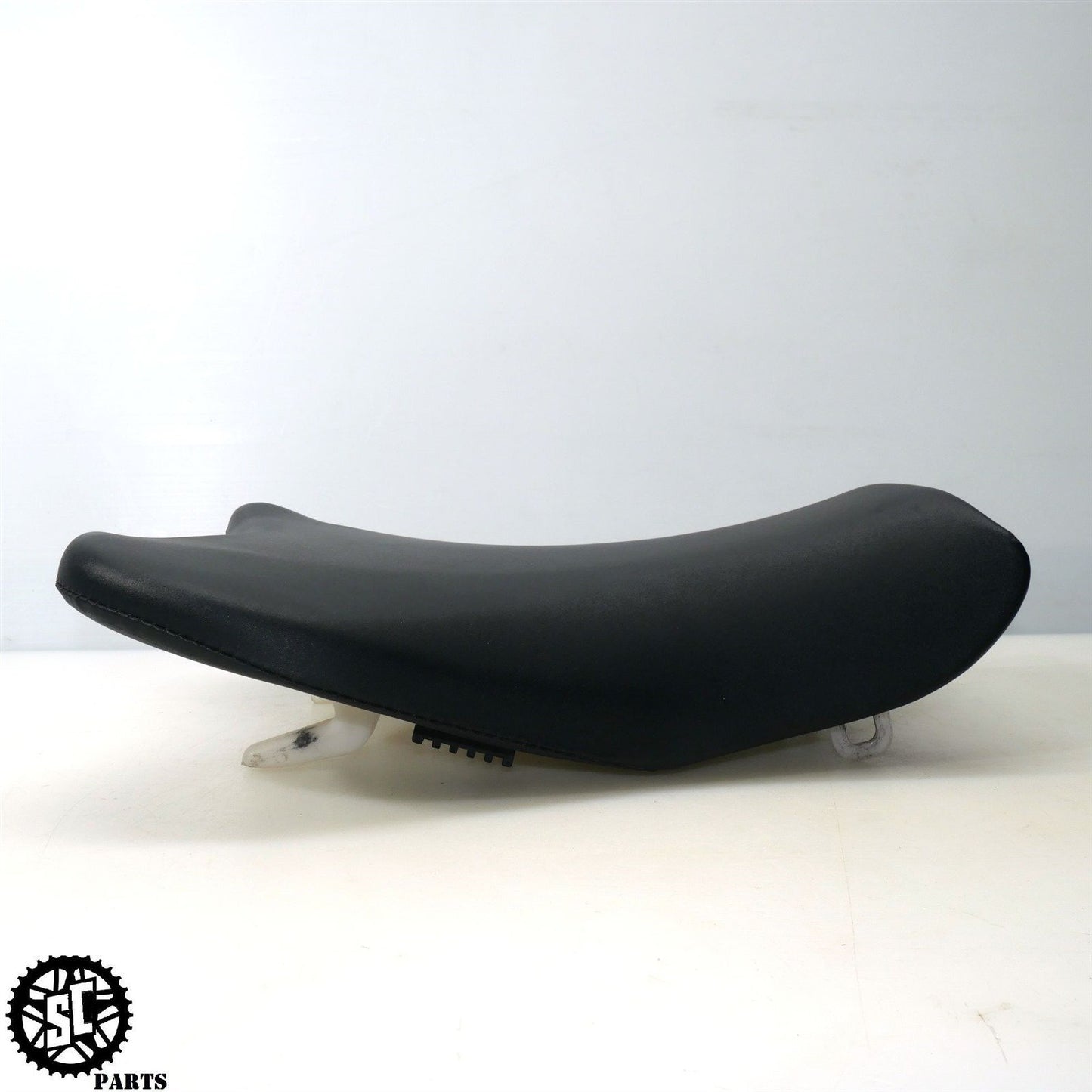 07 08 SUZUKI GSXR 1000 FRONT SEAT FACTORY S73