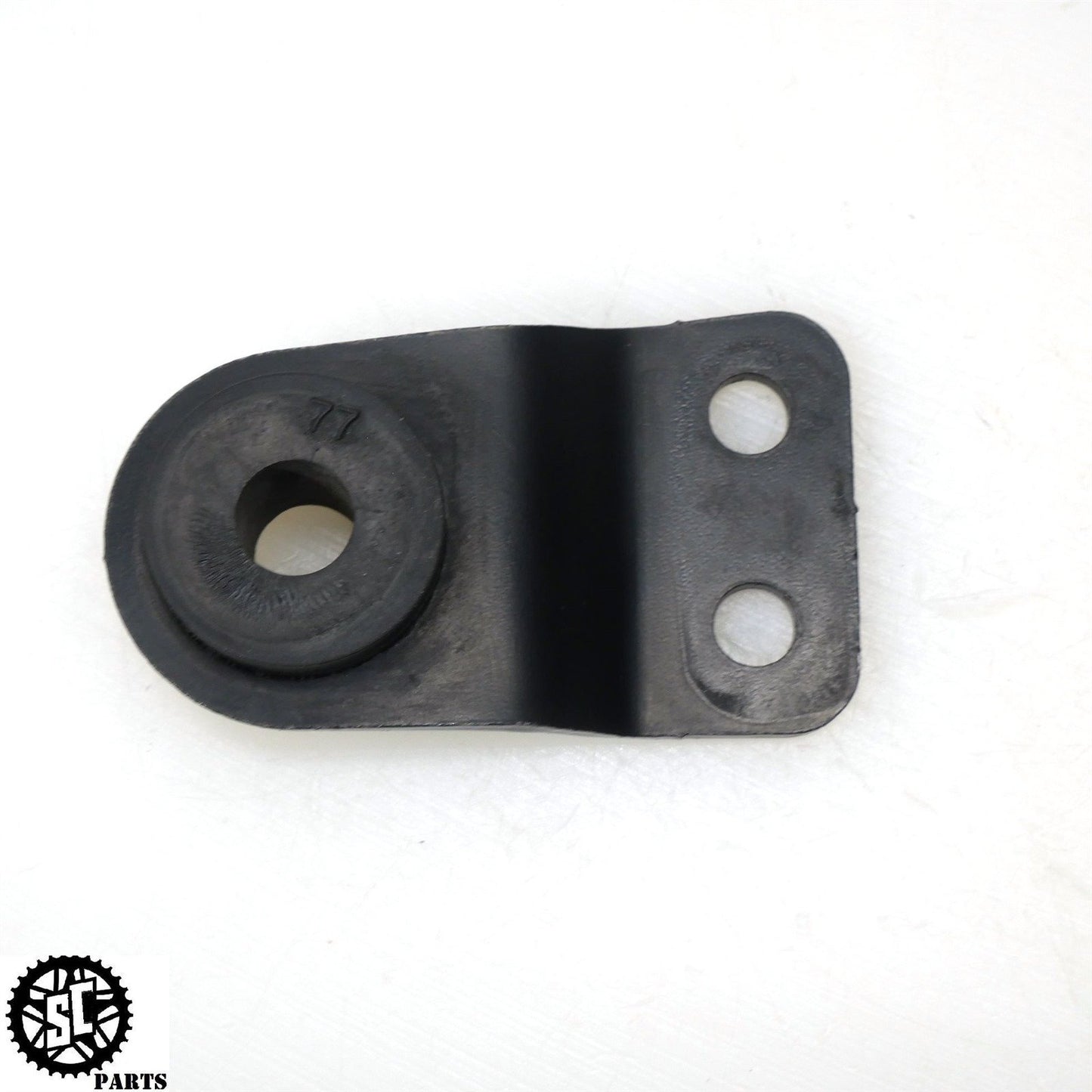 08 09 SUZUKI GSXR 600 EXHAUST MID PIPE HANGER BRACKET S45