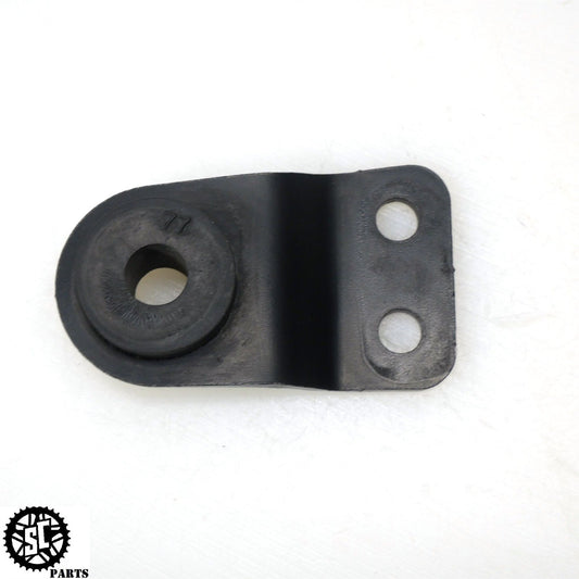 08 09 SUZUKI GSXR 600 EXHAUST MID PIPE HANGER BRACKET S45