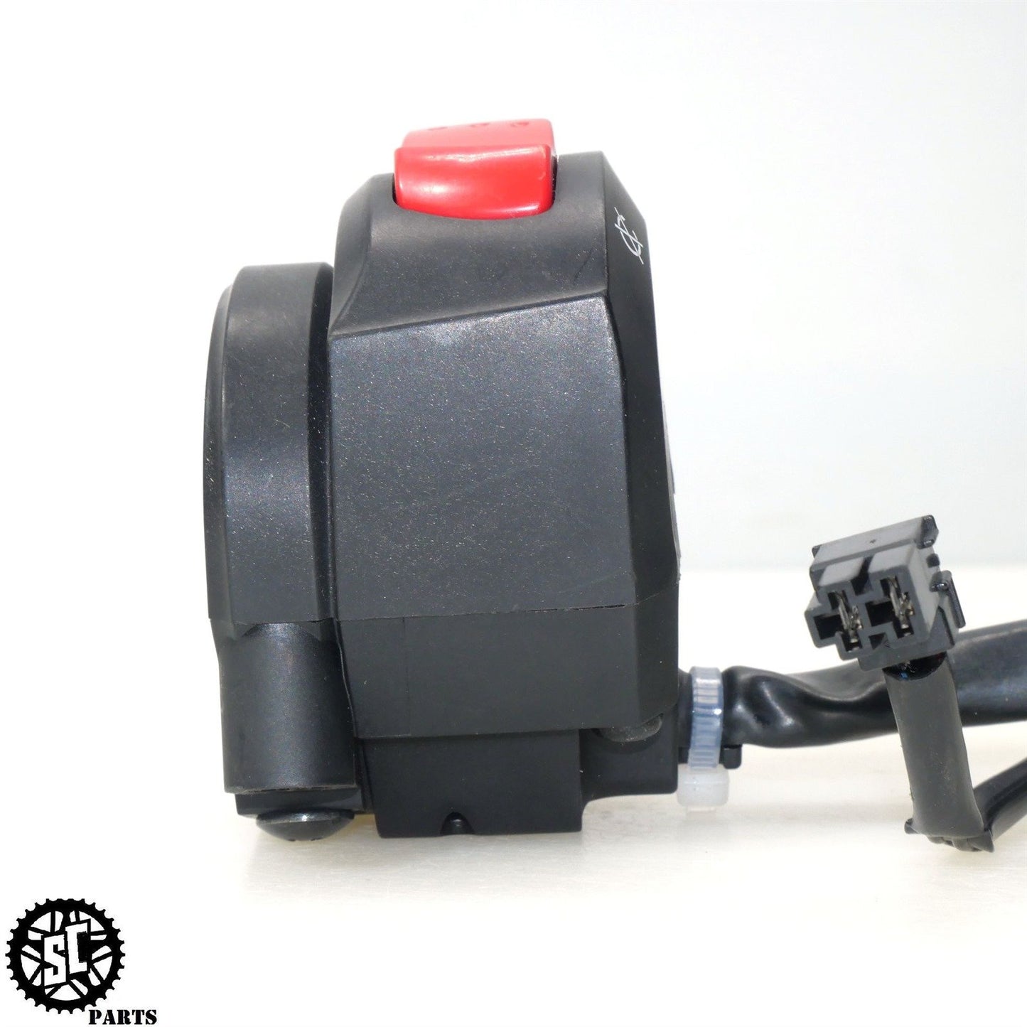 08 09 SUZUKI GSXR 600 RIGHT CONTROL SWITCH S45