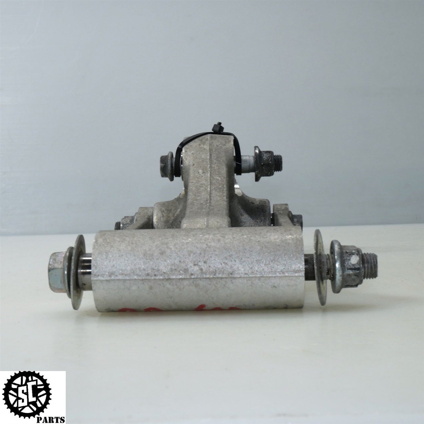 08 09 SUZUKI GSXR 600 REAR SHOCK SUSPENSION DOG BONE LINKAGE S45