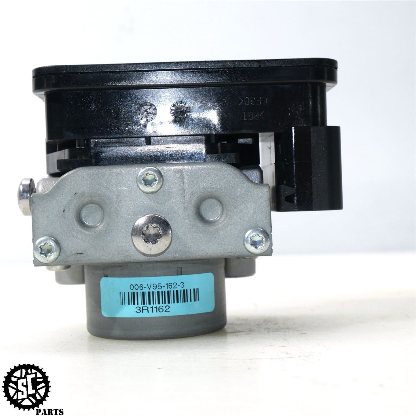 13-17 TRIUMPH DAYTONA 675 R ABS BRAKE PUMP MODULE T2021488 T31