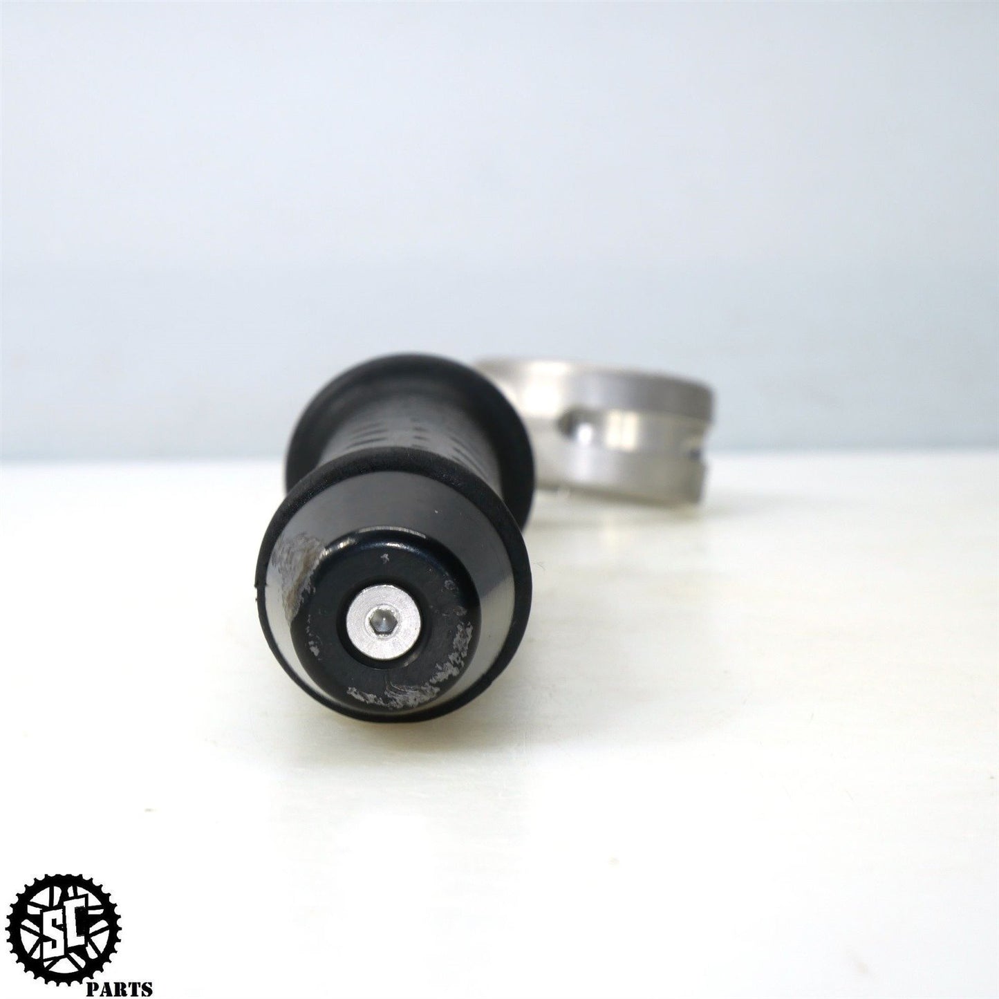 13-17 TRIUMPH DAYTONA 675 R LEFT CLIP ON HANDLEBAR T31