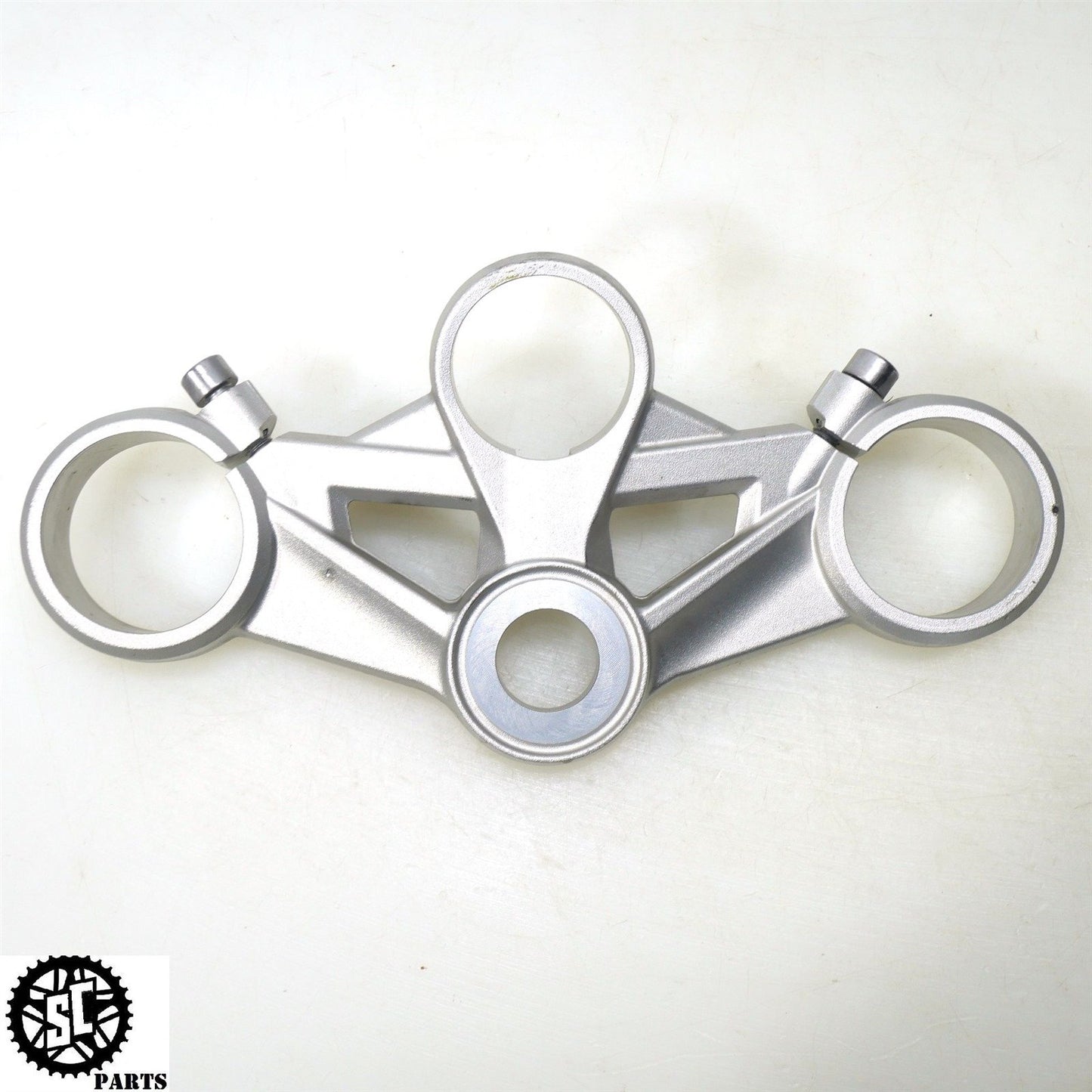 13-17 TRIUMPH DAYTONA 675 R UPPER TRIPLE TREE CLAMP 2046900 T31