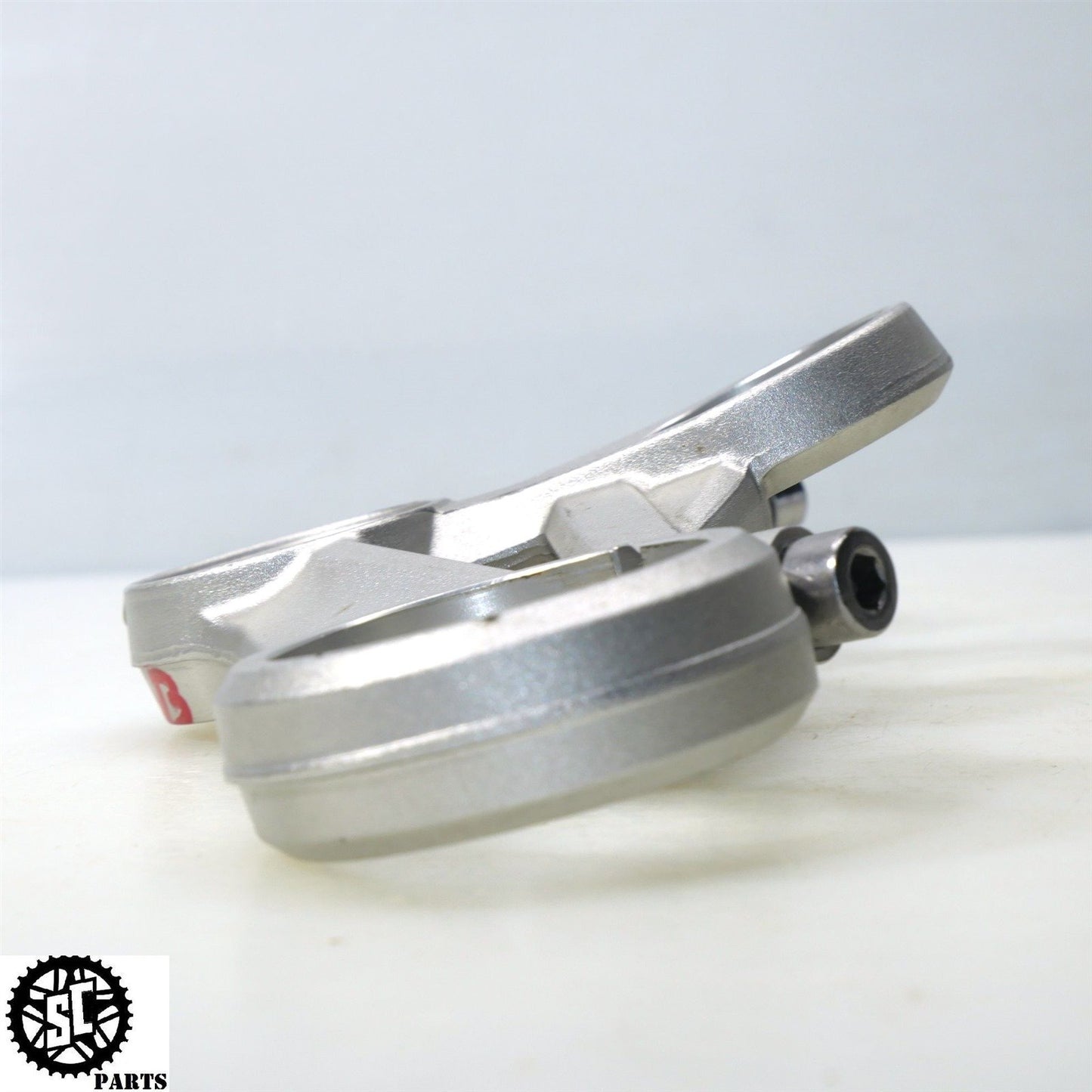 13-17 TRIUMPH DAYTONA 675 R UPPER TRIPLE TREE CLAMP 2046900 T31