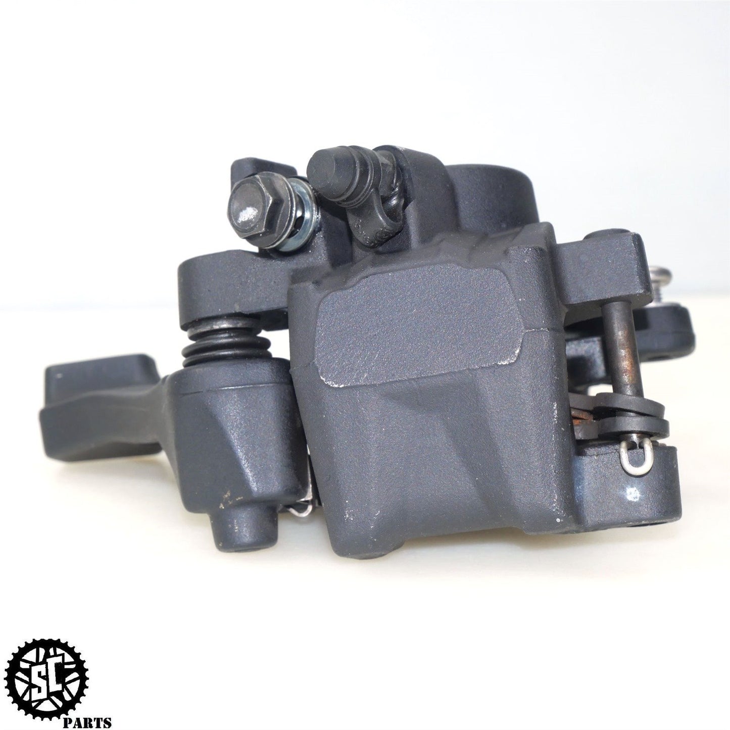 13-17 TRIUMPH DAYTONA 675 R REAR BRAKE CALIPER 2024900 BREMBO BRACKET T31