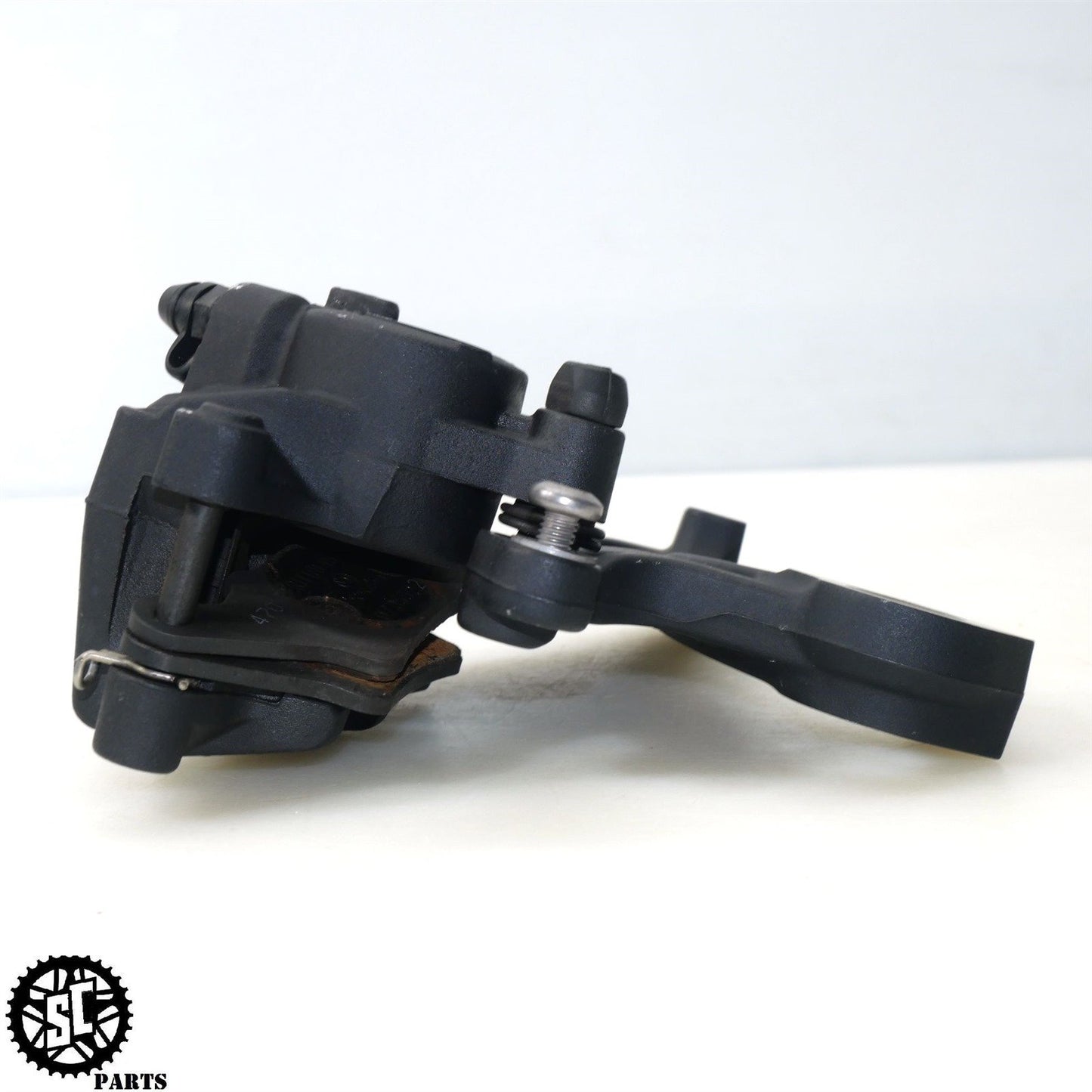 13-17 TRIUMPH DAYTONA 675 R REAR BRAKE CALIPER 2024900 BREMBO BRACKET T31