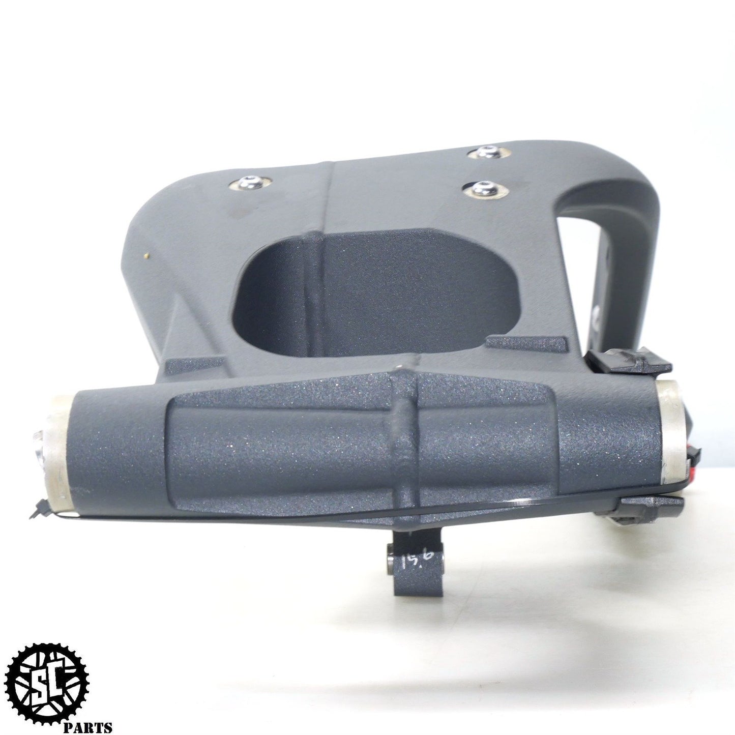 13-17 TRIUMPH DAYTONA 675 R REAR SWINGARM T31