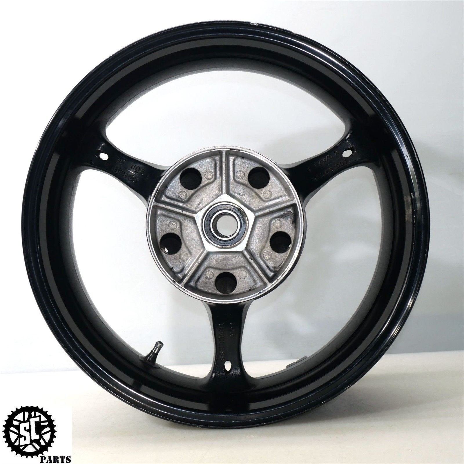 2007 SUZUKI GSXR 600 REAR WHEEL RIM STRAIGHT S71 – SALVAGECYCLEPARTS