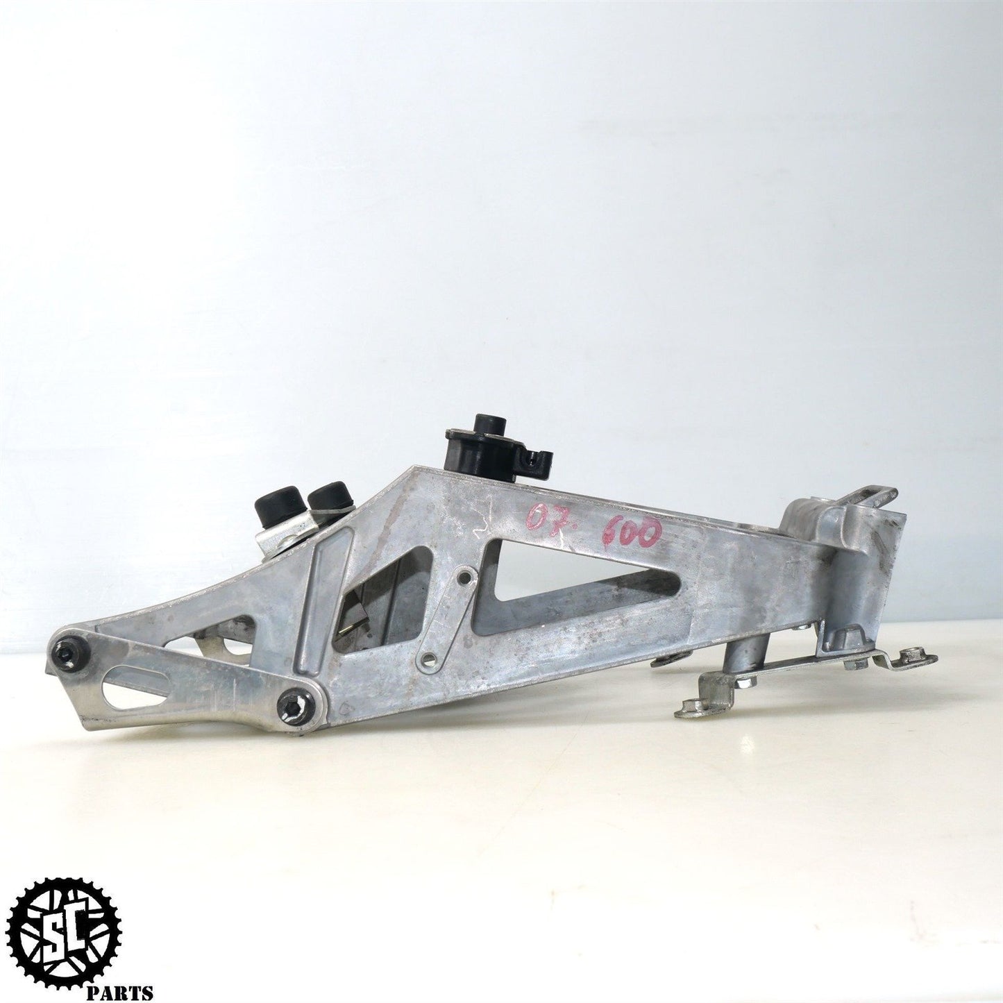 2007 SUZUKI GSXR 600 REAR SUBFRAME BACK FRAME S71