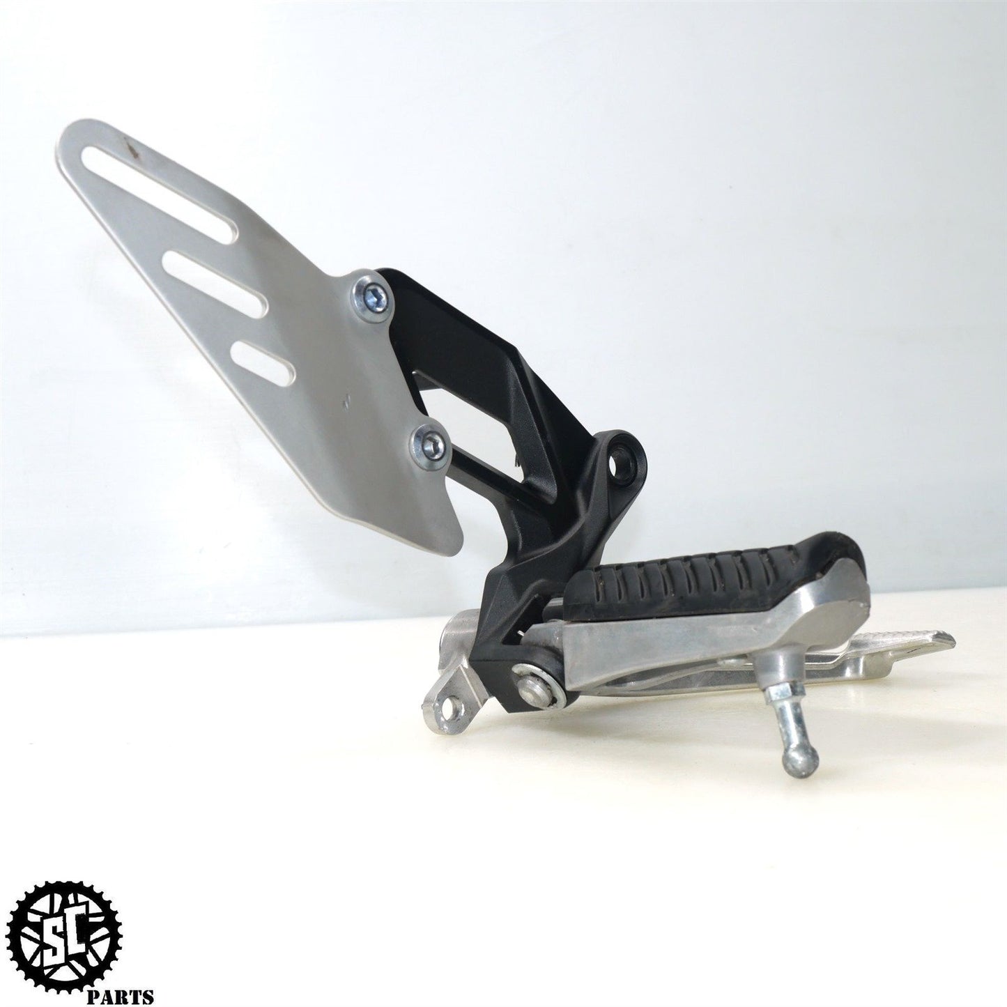 2022 16-23 KAWASAKI NINJA ZX14R RIGHT REARSET PEG BRACKET BRAKE PEDAL K55