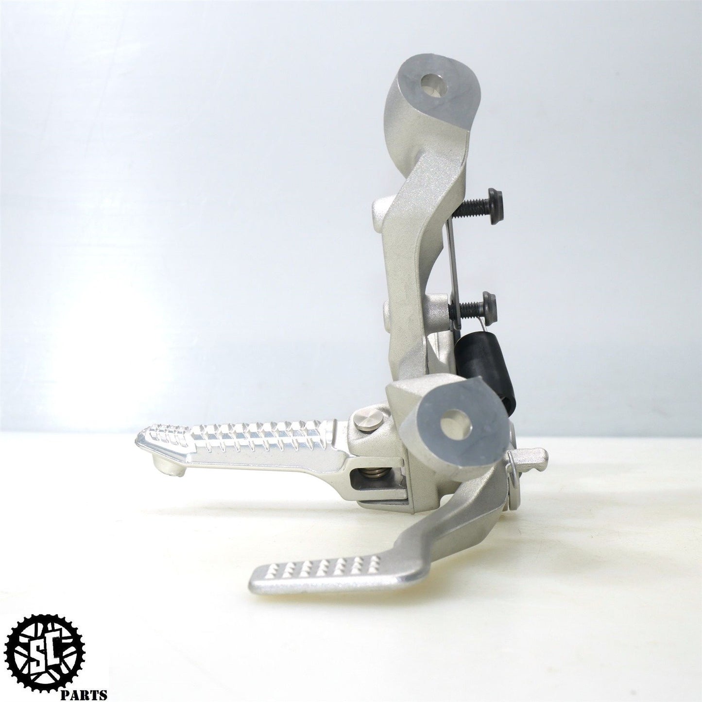 20-23 BMW S1000RR RIGHT REARSET FOOT PEG BRAKE PEDAL BRACKET 856871602 B32