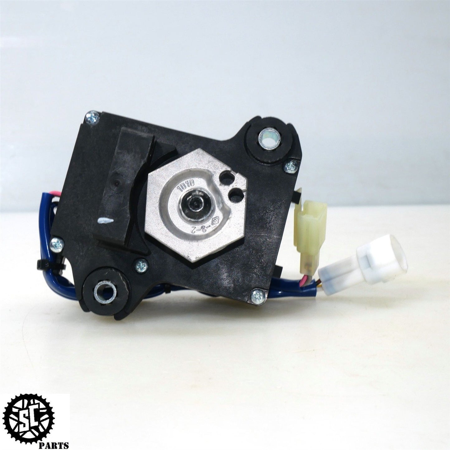 2022 19-23 KAWASAKI NINJA ZX6R 636 EXHAUST SERVO 21174-0009 K34