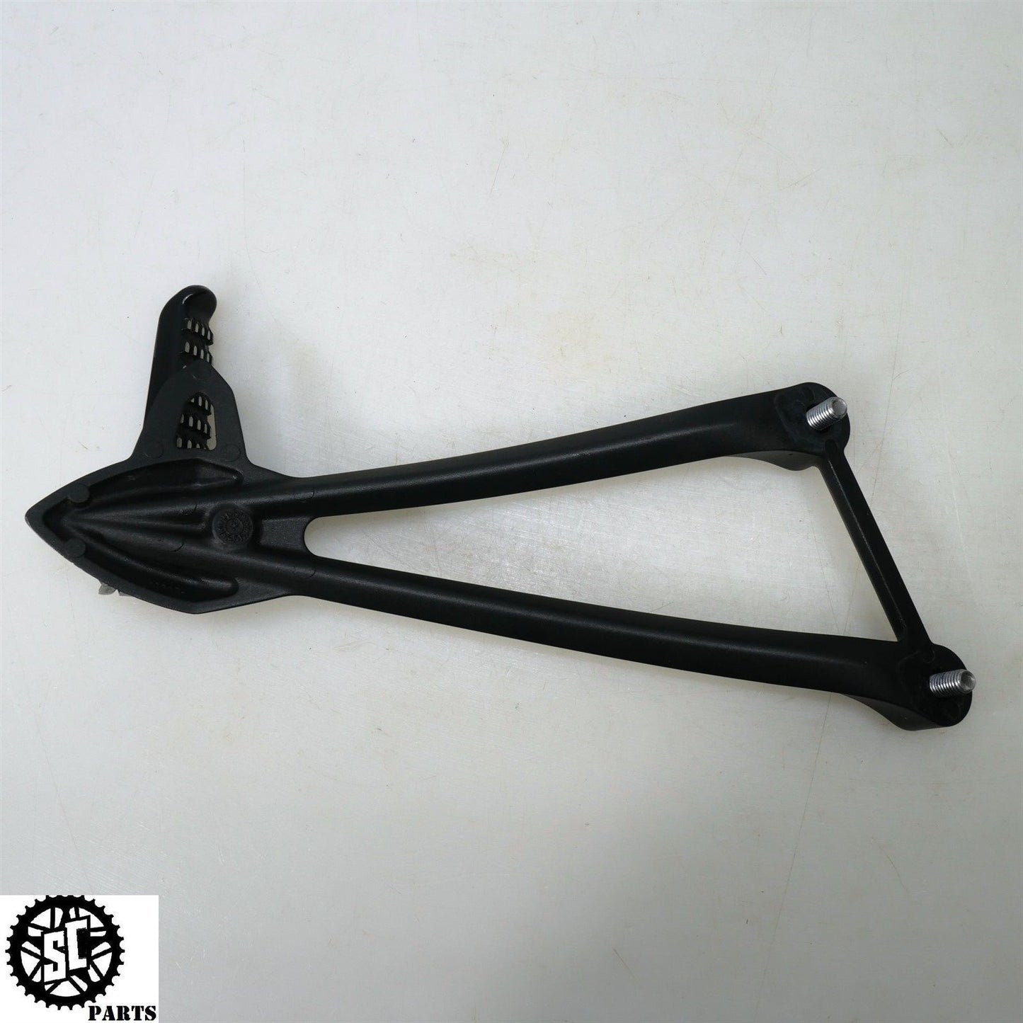 2022 19-23 KAWASAKI NINJA ZX6R 636 LEFT REAR PASSENGER PEG BRACKET 34