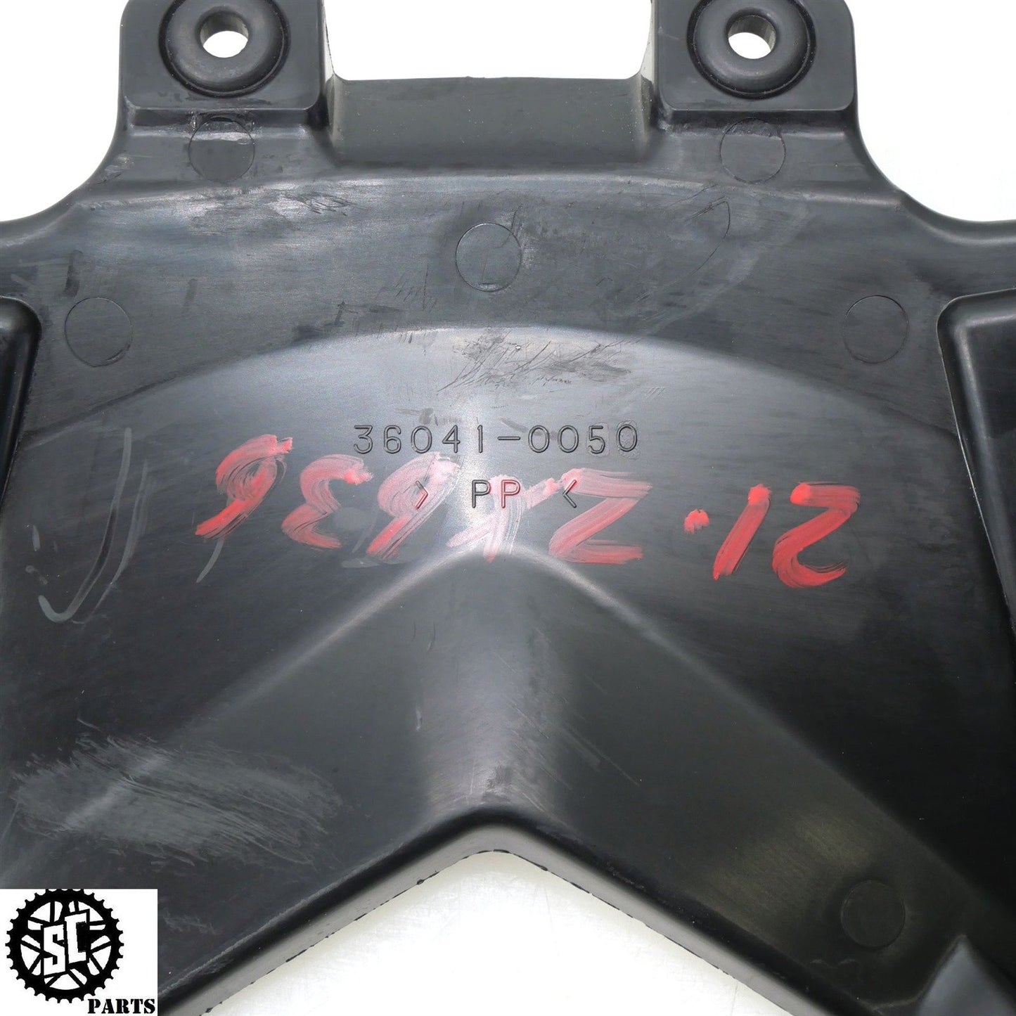 2022 19-23 KAWASAKI NINJA ZX6R 636 REAR CENTER TAIL INNER COWL FAIRING 36041-005