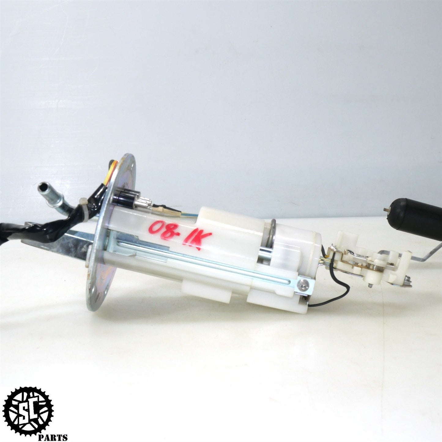 2008 SUZUKI GSXR 1000 FUEL PUMP 15100-21H01 S50
