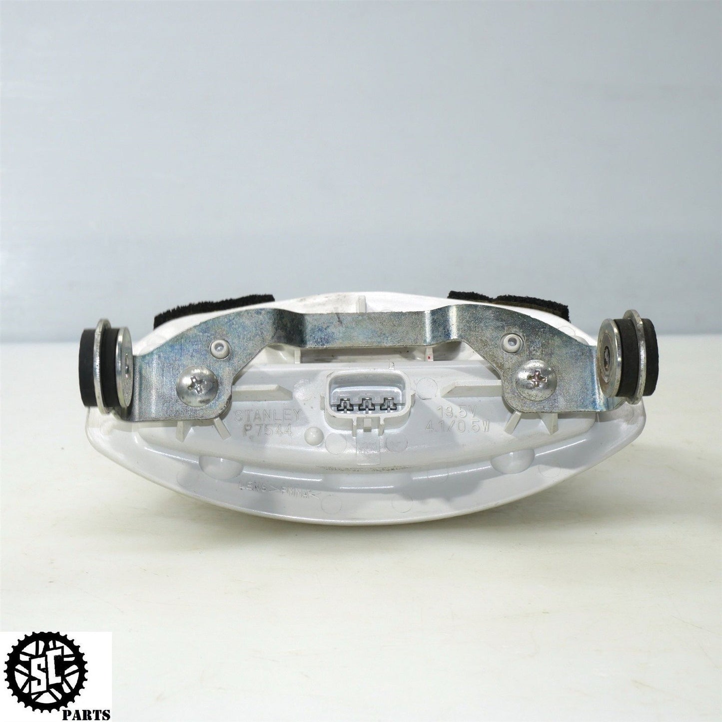 2008 SUZUKI GSXR 1000 REAR TAIL LIGHT BRAKE S50