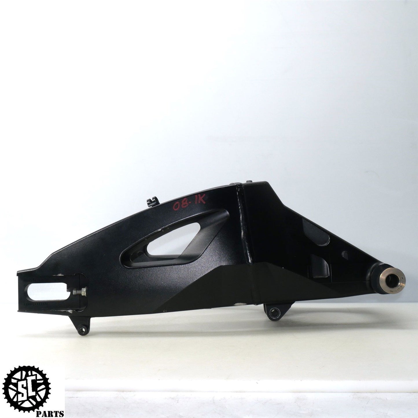 2008 SUZUKI GSXR 1000 REAR SWINGARM S50