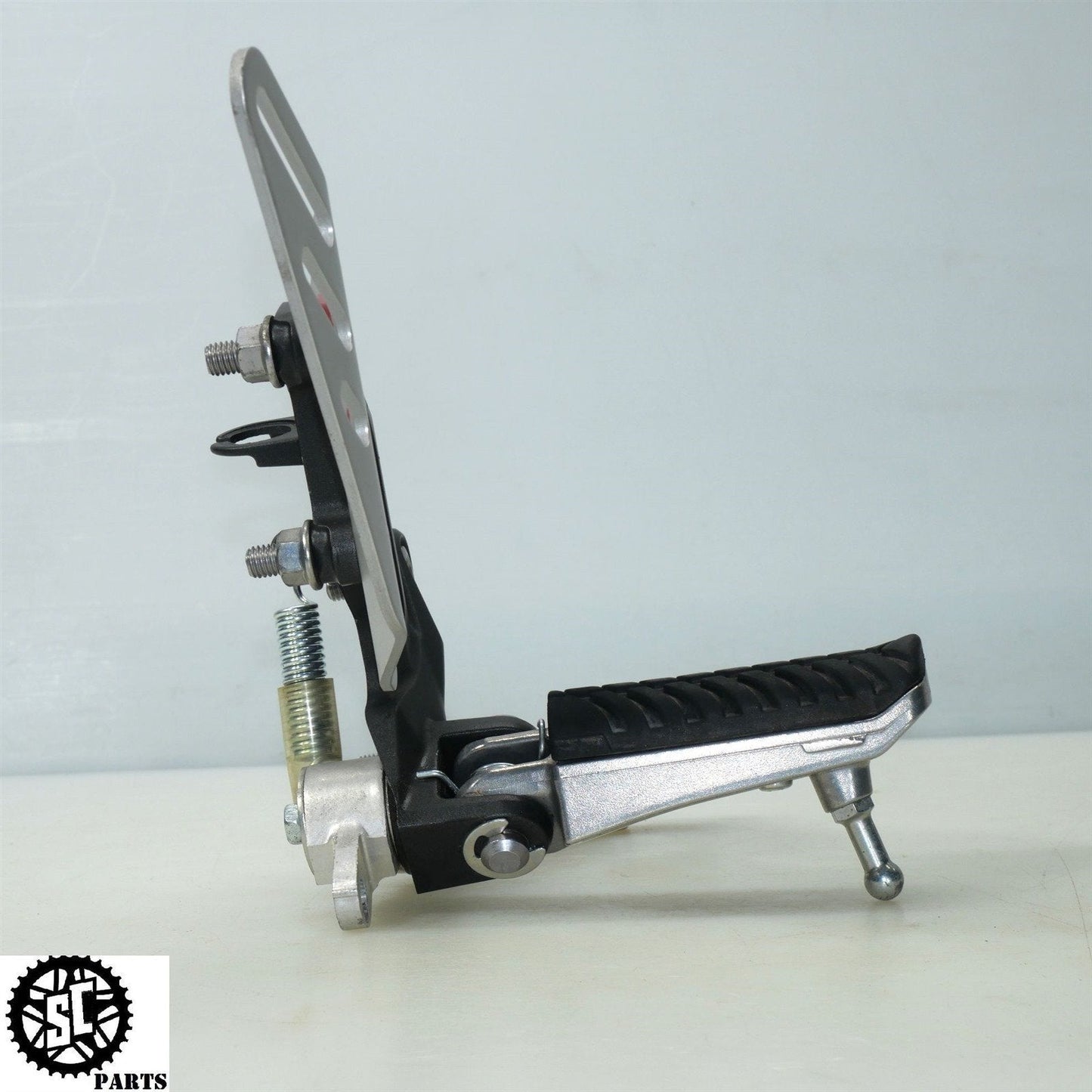 06 07 2008-2011 KAWASAKI ZX14 RIGHT REARSET FOOT PEG BRACKET K48