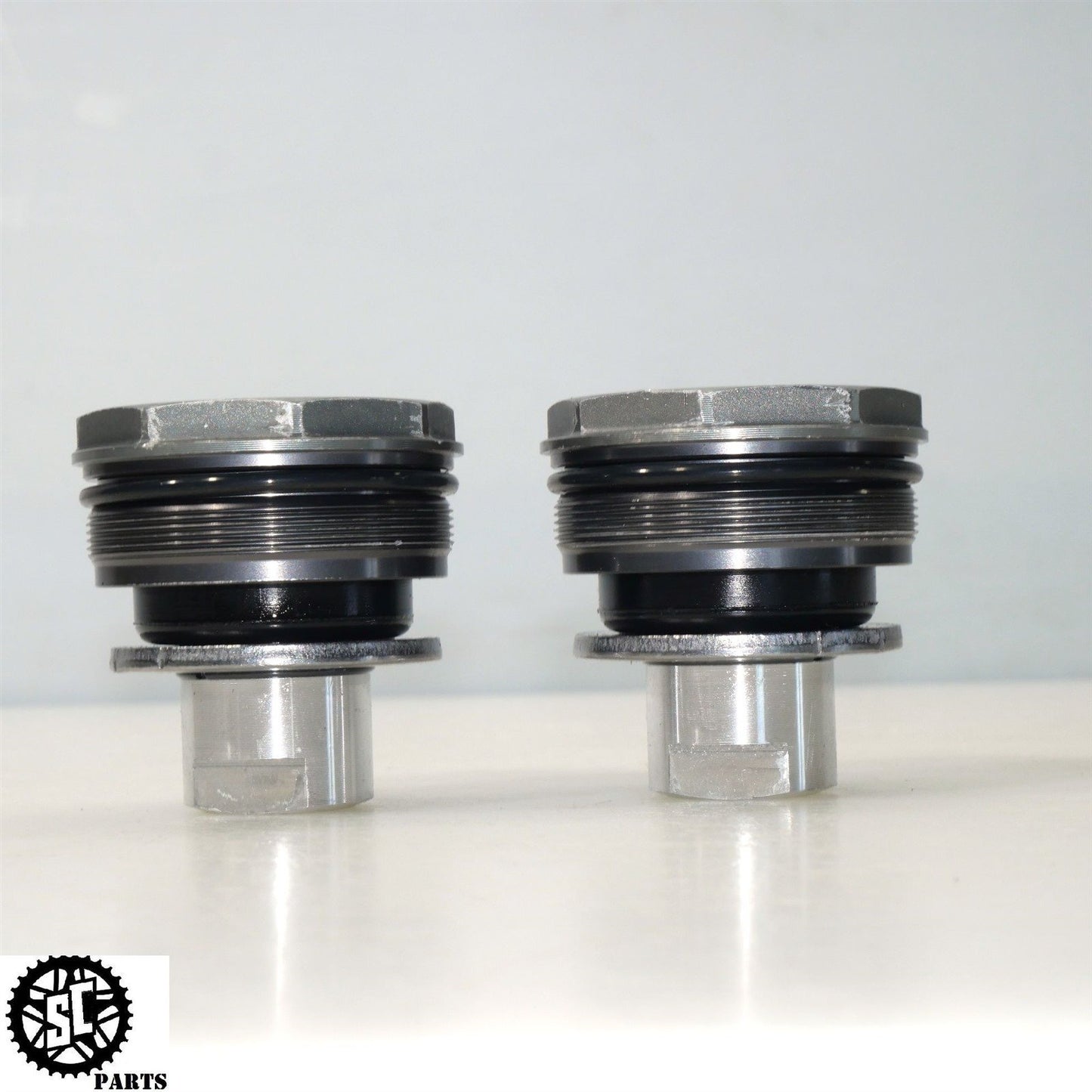 2012 SUZUKI GSXR 1000 FRONT FORK TUBE PRE LOAD ADJUSTER CAP S60