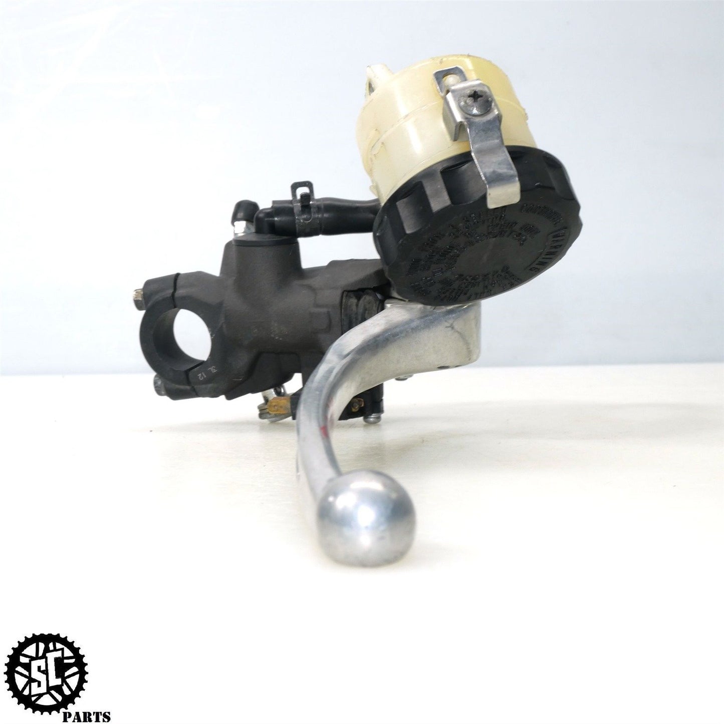 2012 SUZUKI GSXR 1000 FRONT BRAKE MASTER CYLINDER S60