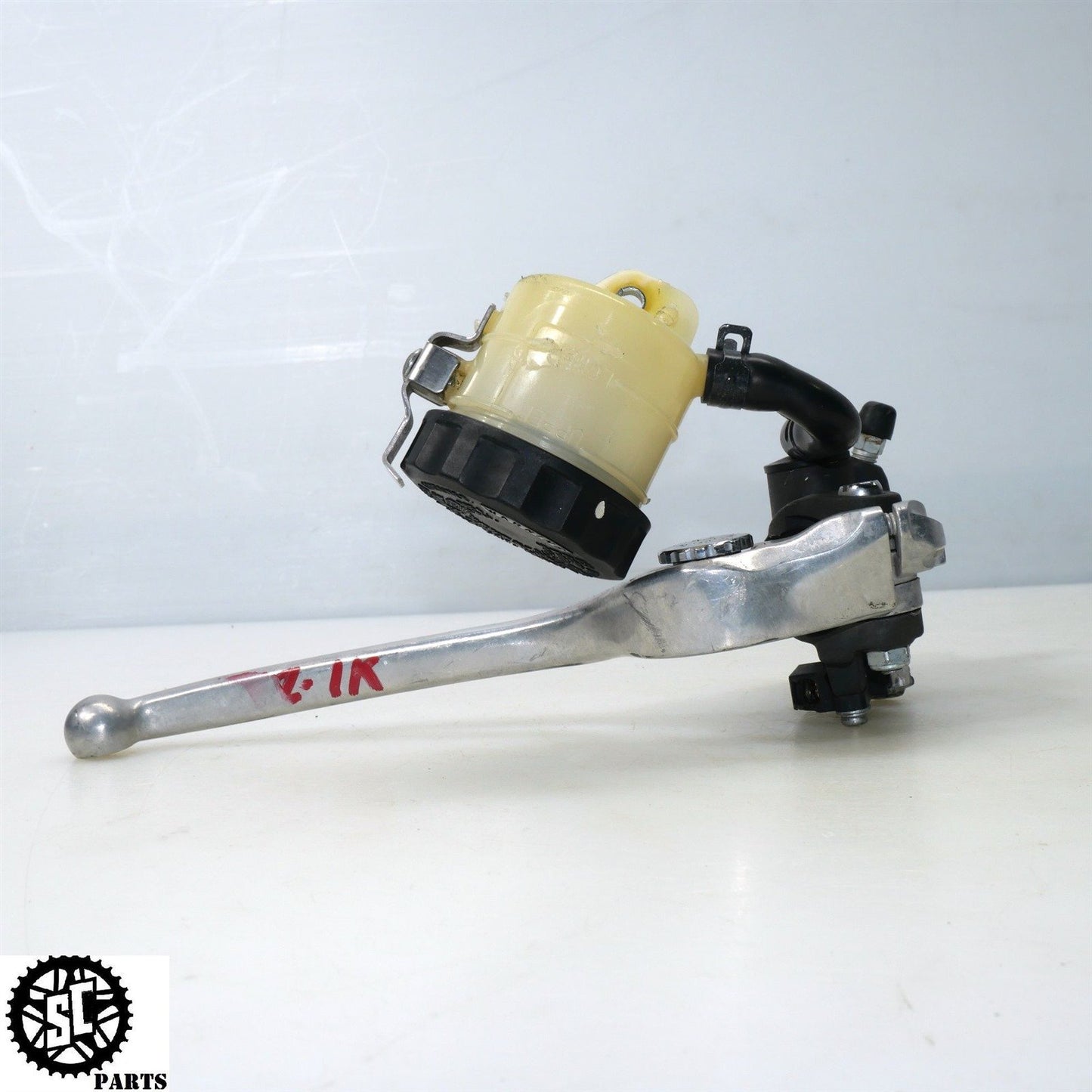 2012 SUZUKI GSXR 1000 FRONT BRAKE MASTER CYLINDER S60
