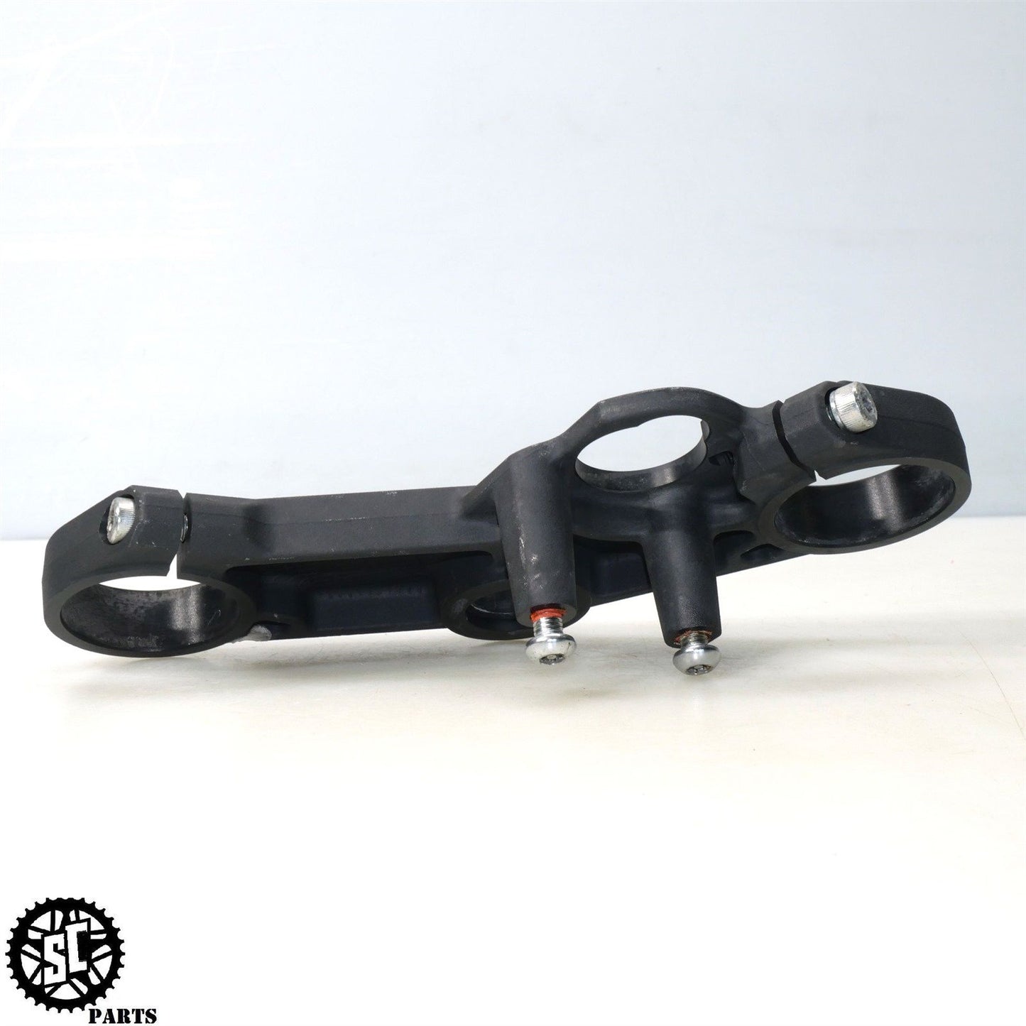 2012 SUZUKI GSXR 1000 UPPER TRIPLE TREE FORK CLAMP 51311-47H00 S60