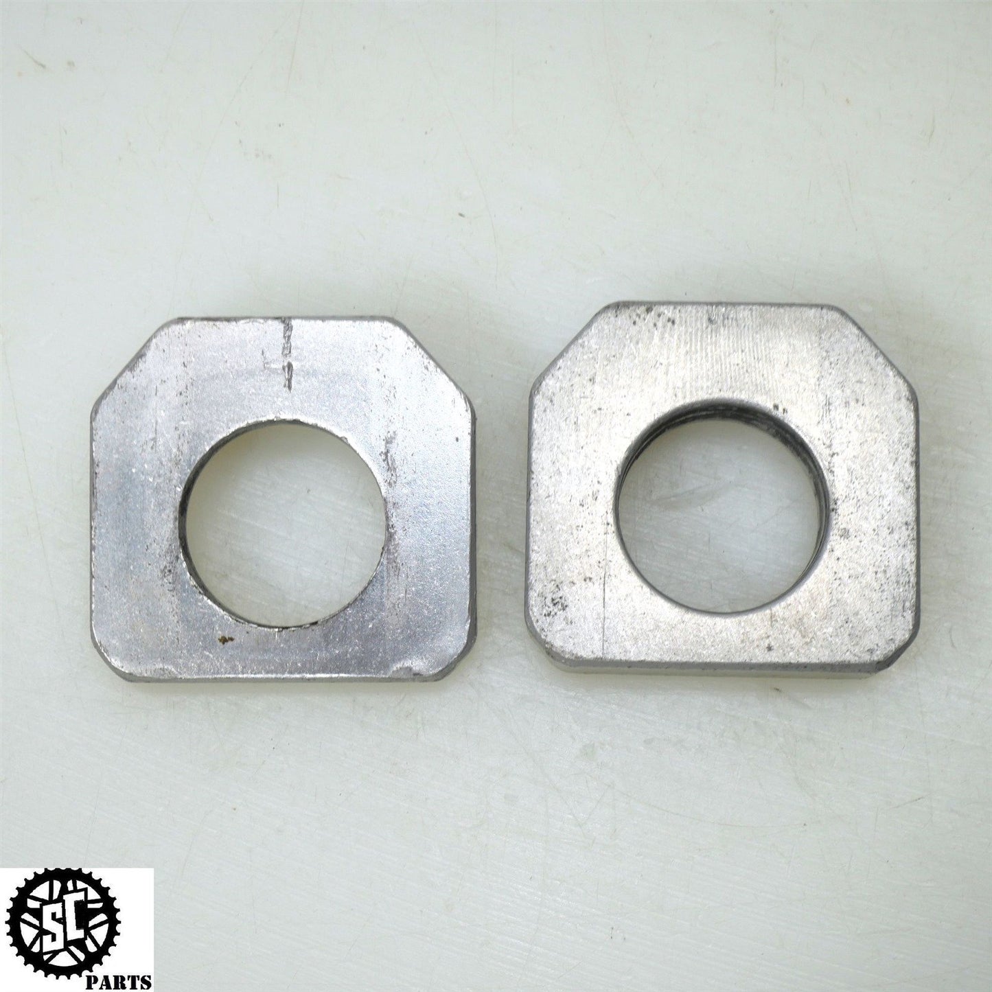 2008 SUZUKI GSXR 600 REAR AXLE BLOCKS CHAIN ADJUSTER S54