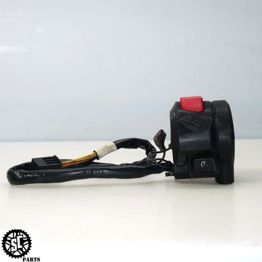 07 SUZUKI GSXR 600 RIGHT CONTROL SWITCH 3720001H30 S54