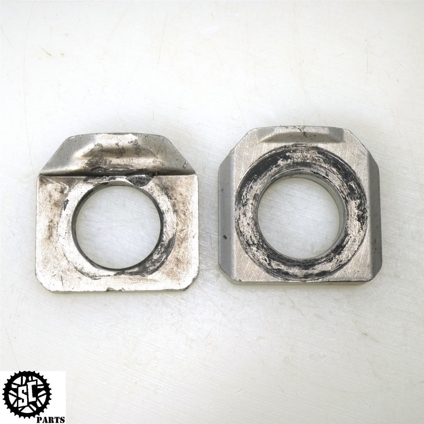 2007 SUZUKI GSXR 600 REAR AXLE BLOCKS CHAIN ADJUSTER S67