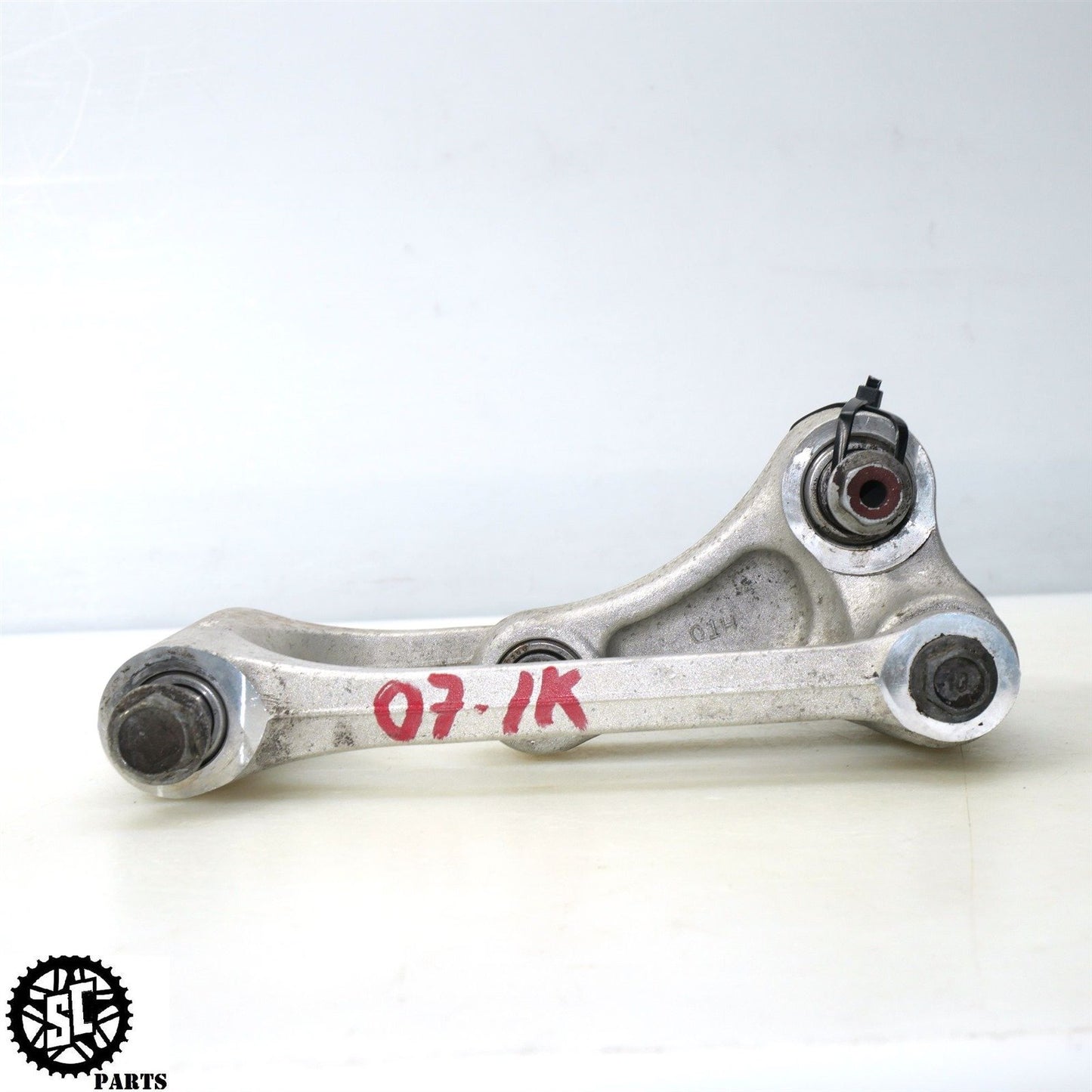 2007 SUZUKI GSXR 600 REAR SHOCK SUSPENSION LINKAGE S67