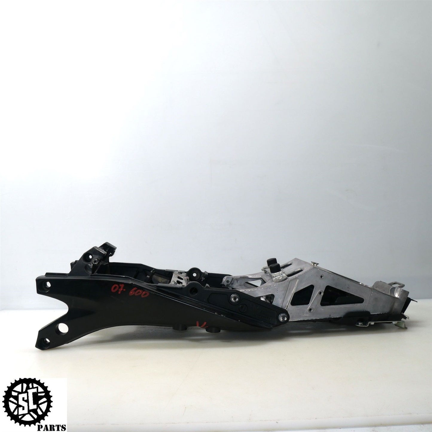 2007 SUZUKI GSXR 600 SUBFRAME BACK REAR FRAME S67