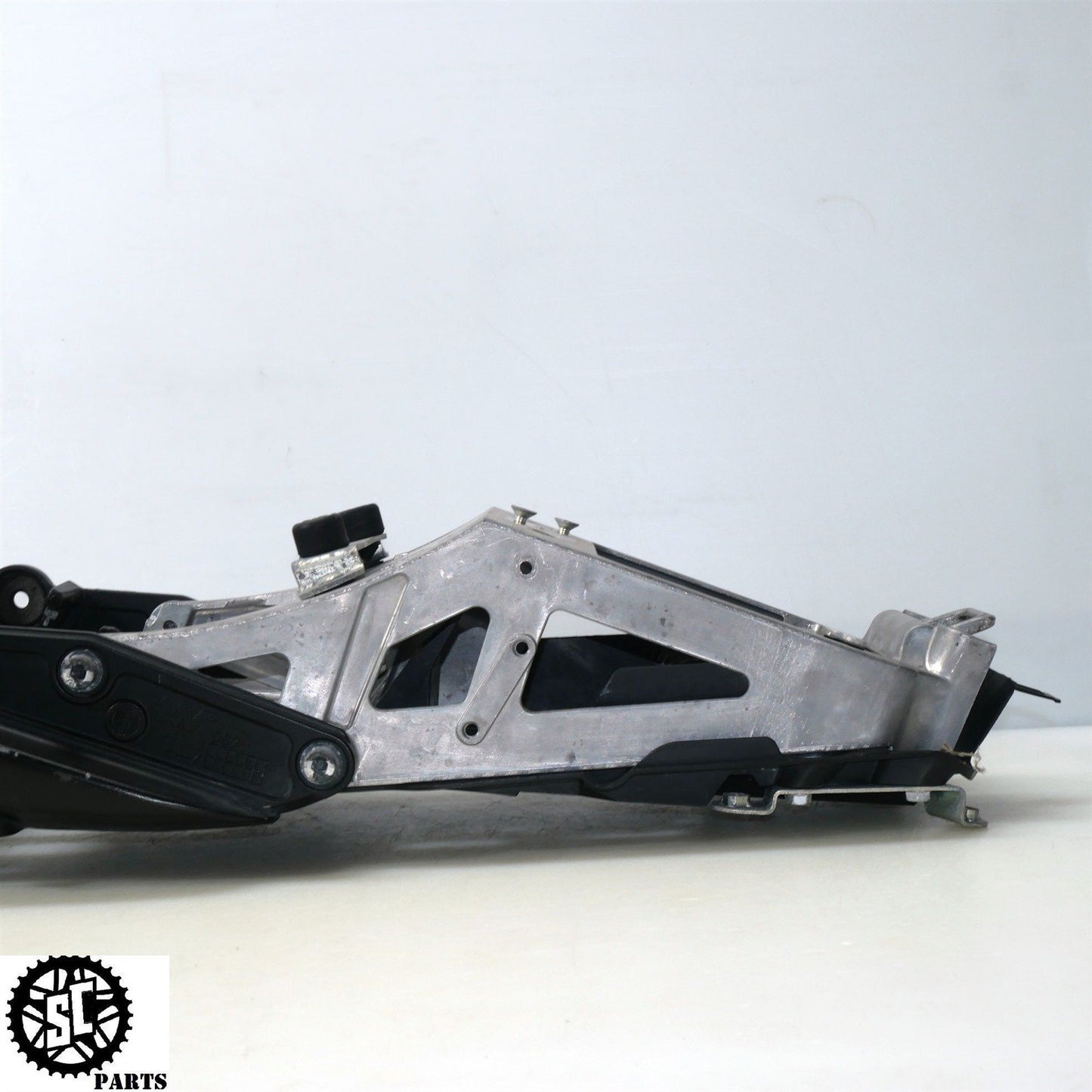 2007 SUZUKI GSXR 600 SUBFRAME BACK REAR FRAME S67