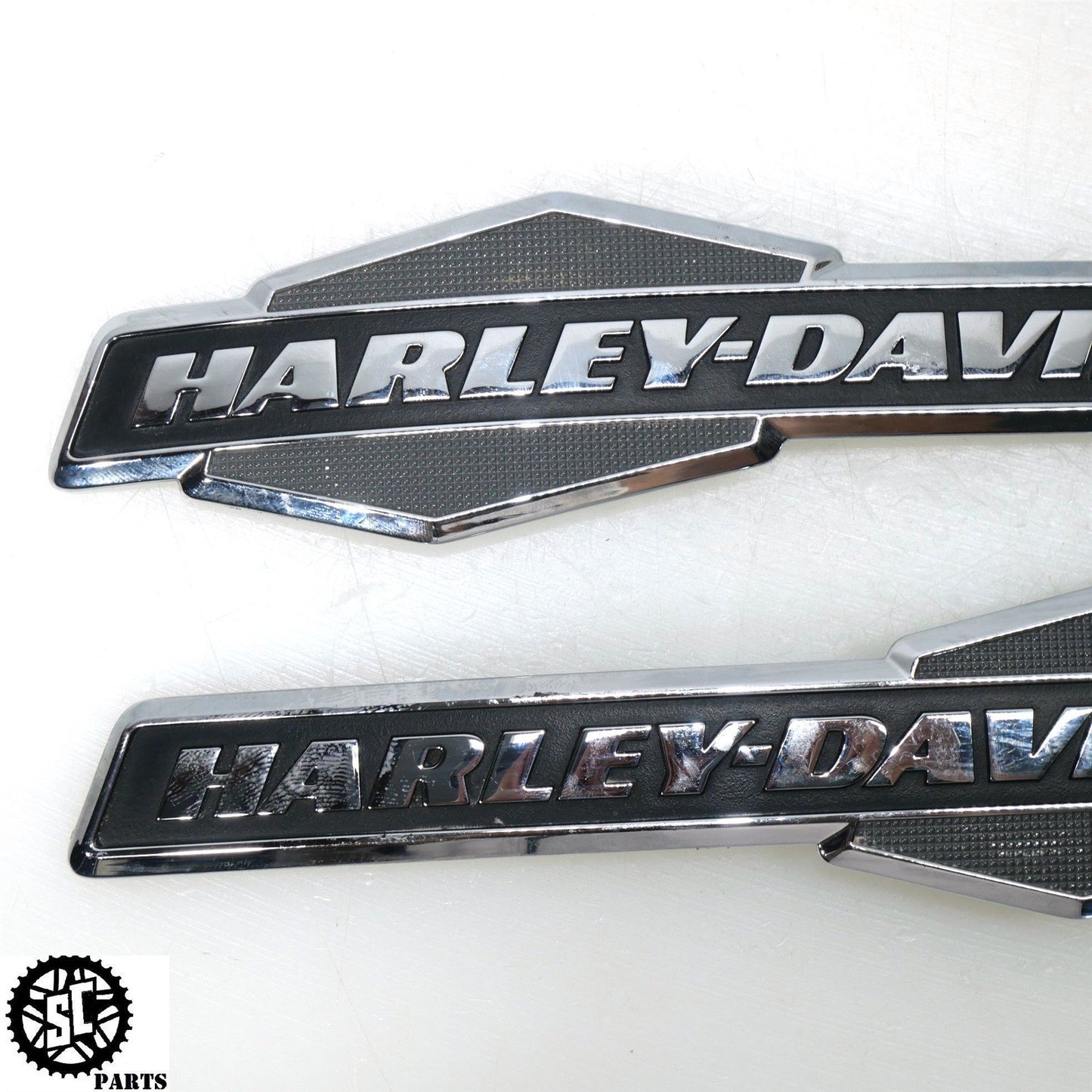 2023 HARLEY DAVIDSON ROAD GLIDE GAS FUEL TANK EMBLEM BADGE LOGO 14100073 HD47