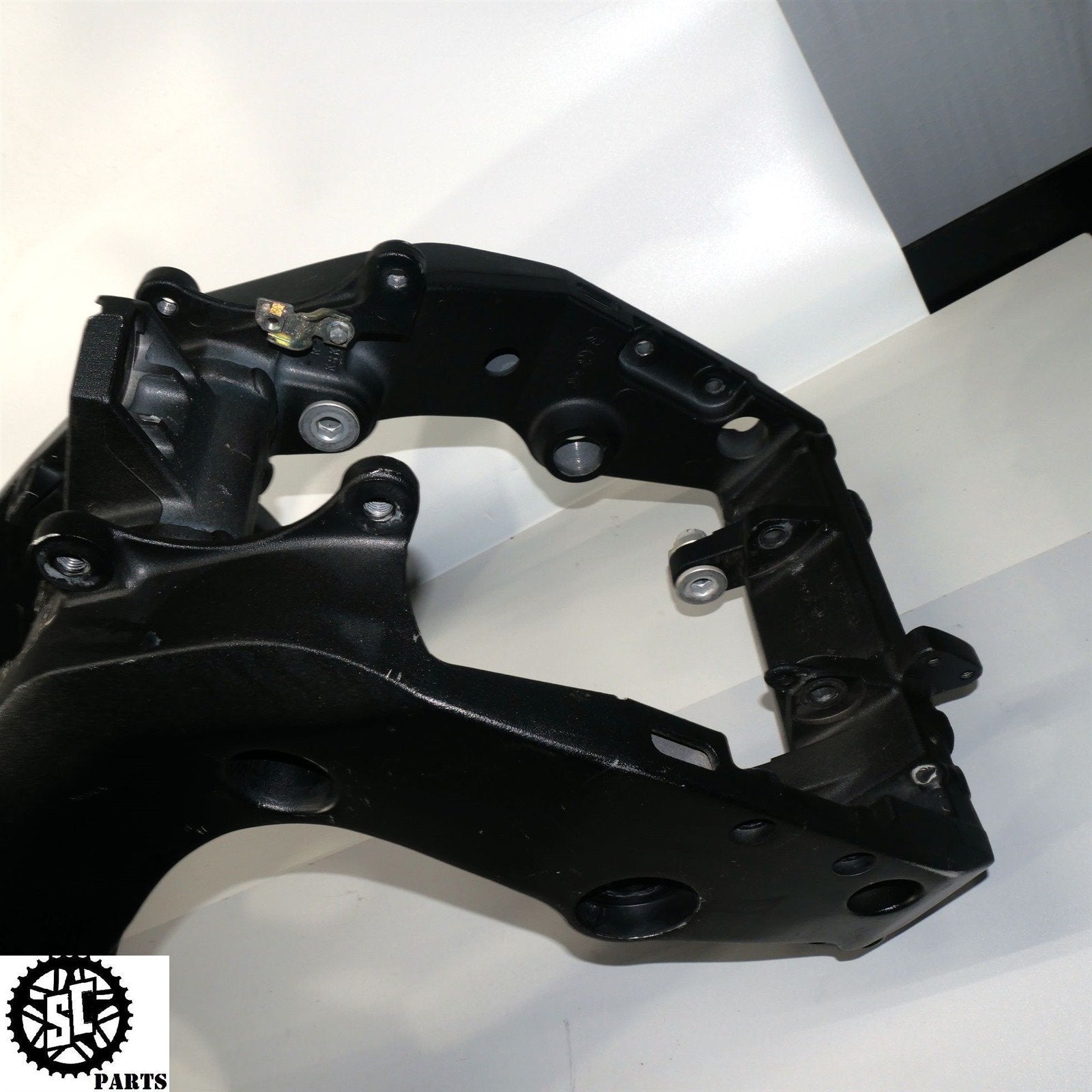 2007 SUZUKI GSXR 750 FRAME CHASSIS *S* S45 – SALVAGECYCLEPARTS