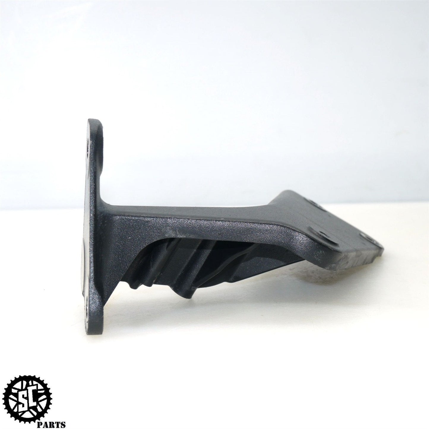 2023 INDIAN CHALLENGER FRONT LOWER FAIRING BRACKETS 5634143-01 5634142-01 HD54