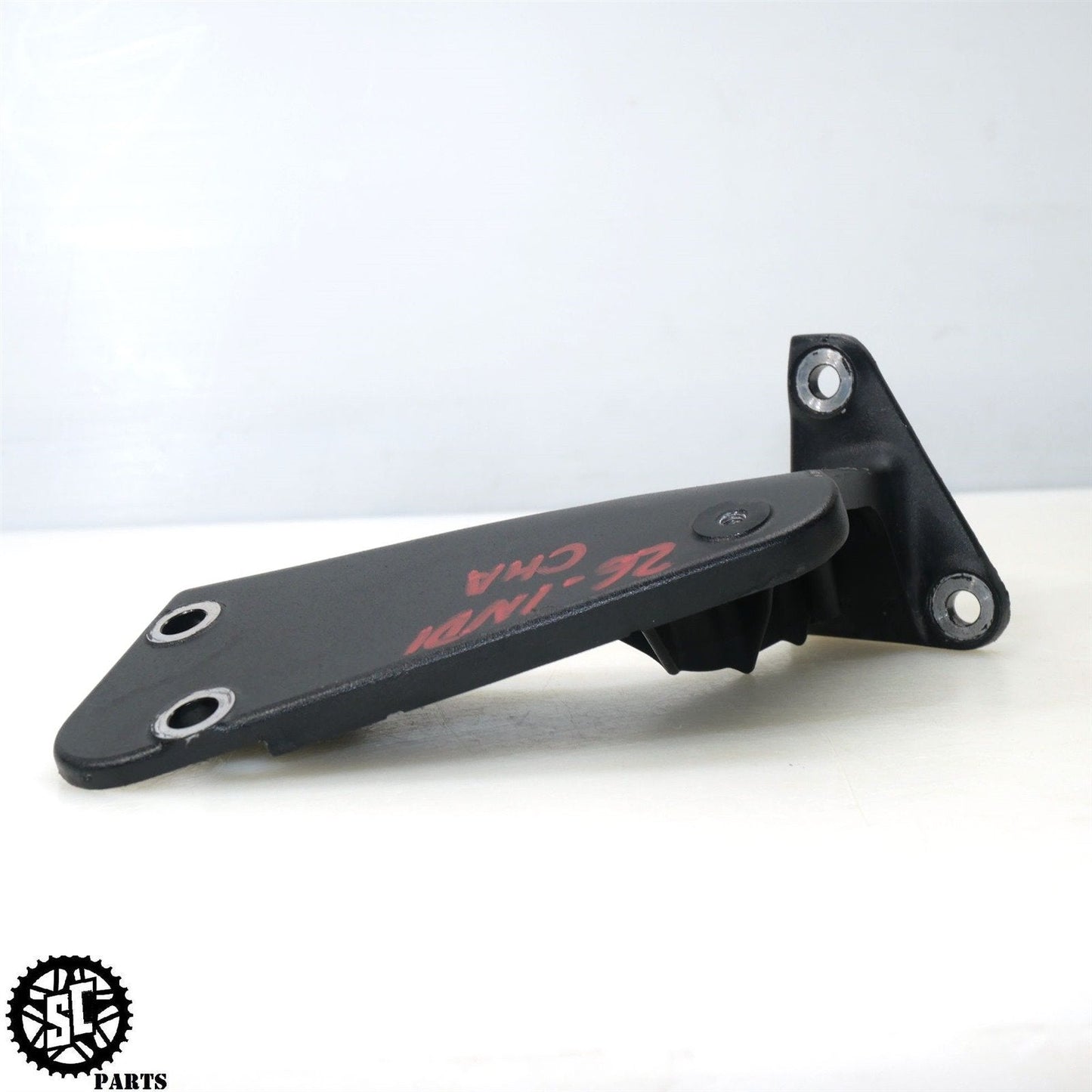 2023 INDIAN CHALLENGER FRONT LOWER FAIRING BRACKETS 5634143-01 5634142-01 HD54