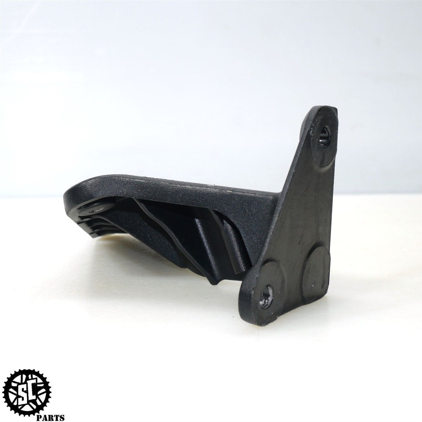 2023 INDIAN CHALLENGER FRONT LOWER FAIRING BRACKETS 5634143-01 5634142-01 HD54