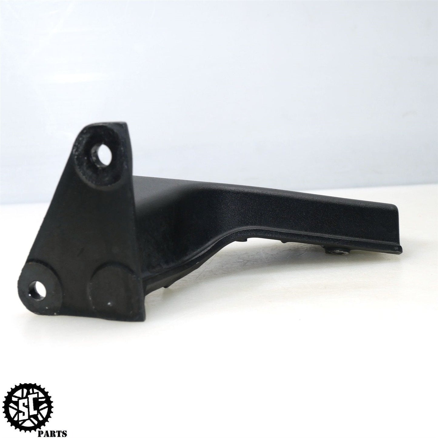 2023 INDIAN CHALLENGER FRONT LOWER FAIRING BRACKETS 5634143-01 5634142-01 HD54
