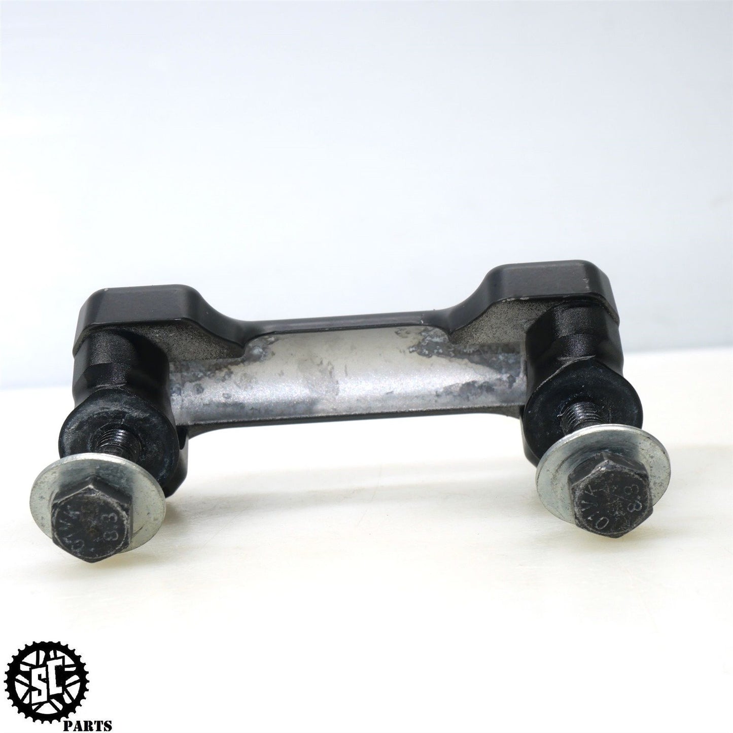 2023 20-24 INDIAN CHALLENGER RISER BAR CLAMP BLACK 5639269 5138354-468 HD54