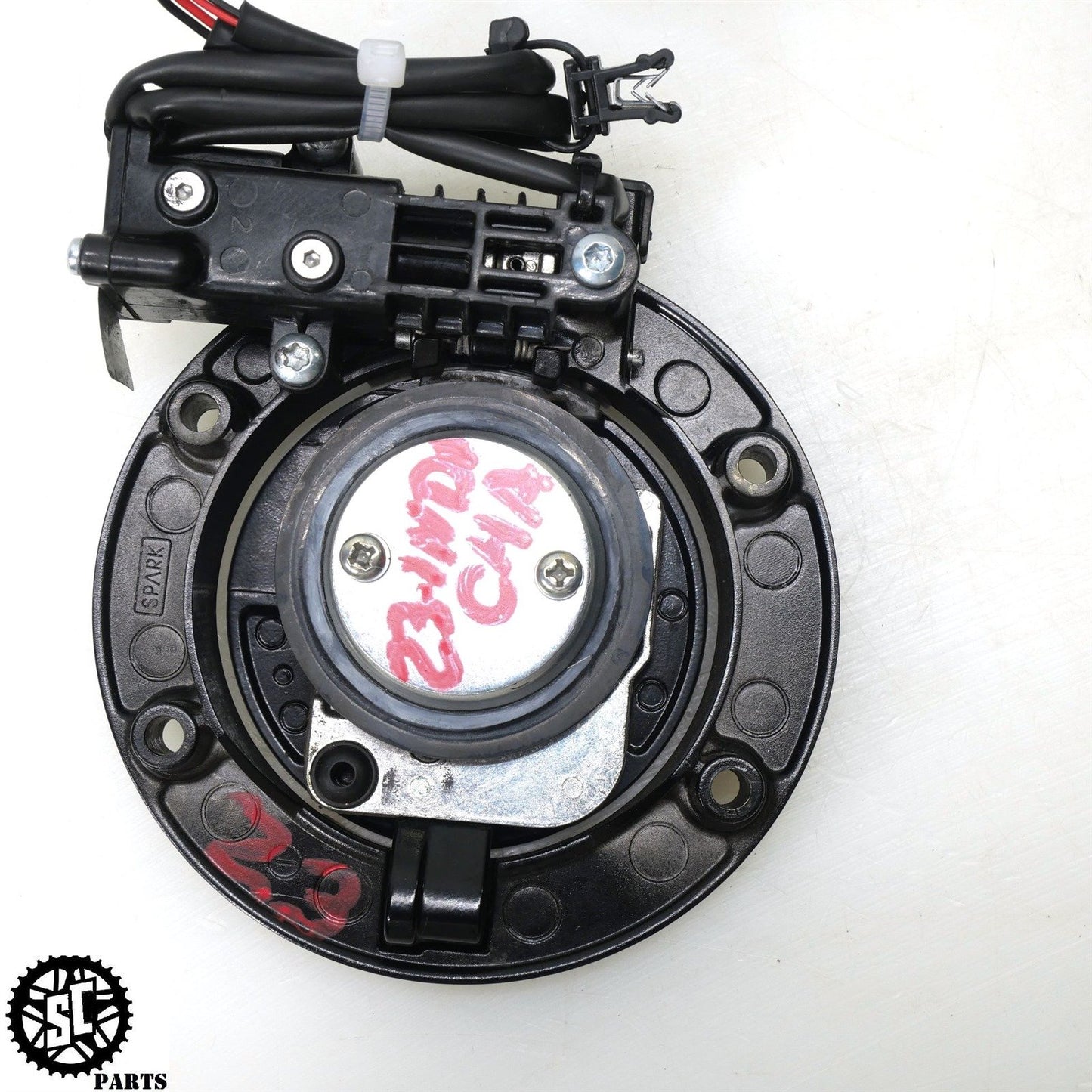 2023 20-24 INDIAN CHALLENGER FUEL GAS CAP ELECTRONIC 2522356-266 HD54