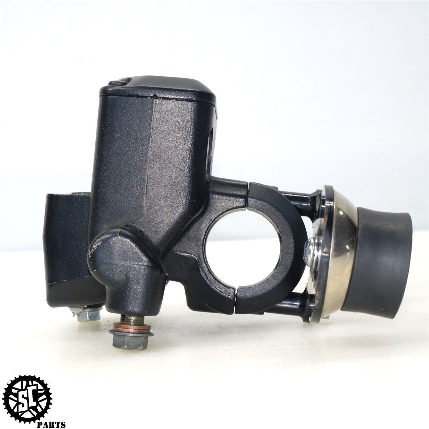 2023 20-24 INDIAN CHALLENGER FRONT BRAKE MASTER CYLINDER 1912865-463 HD54